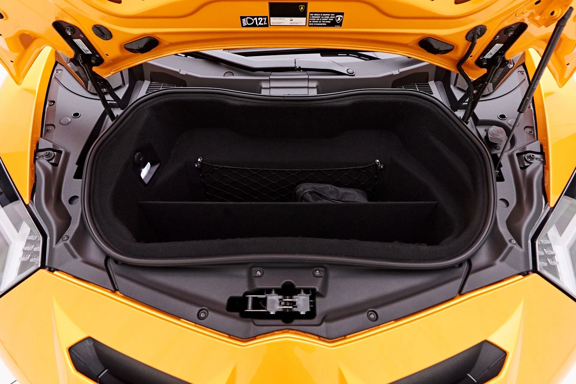 mph027_2518253362_Used_2021_Lamborghini_Aventador_SVJ_Base_1755224573_acaecf82c3
