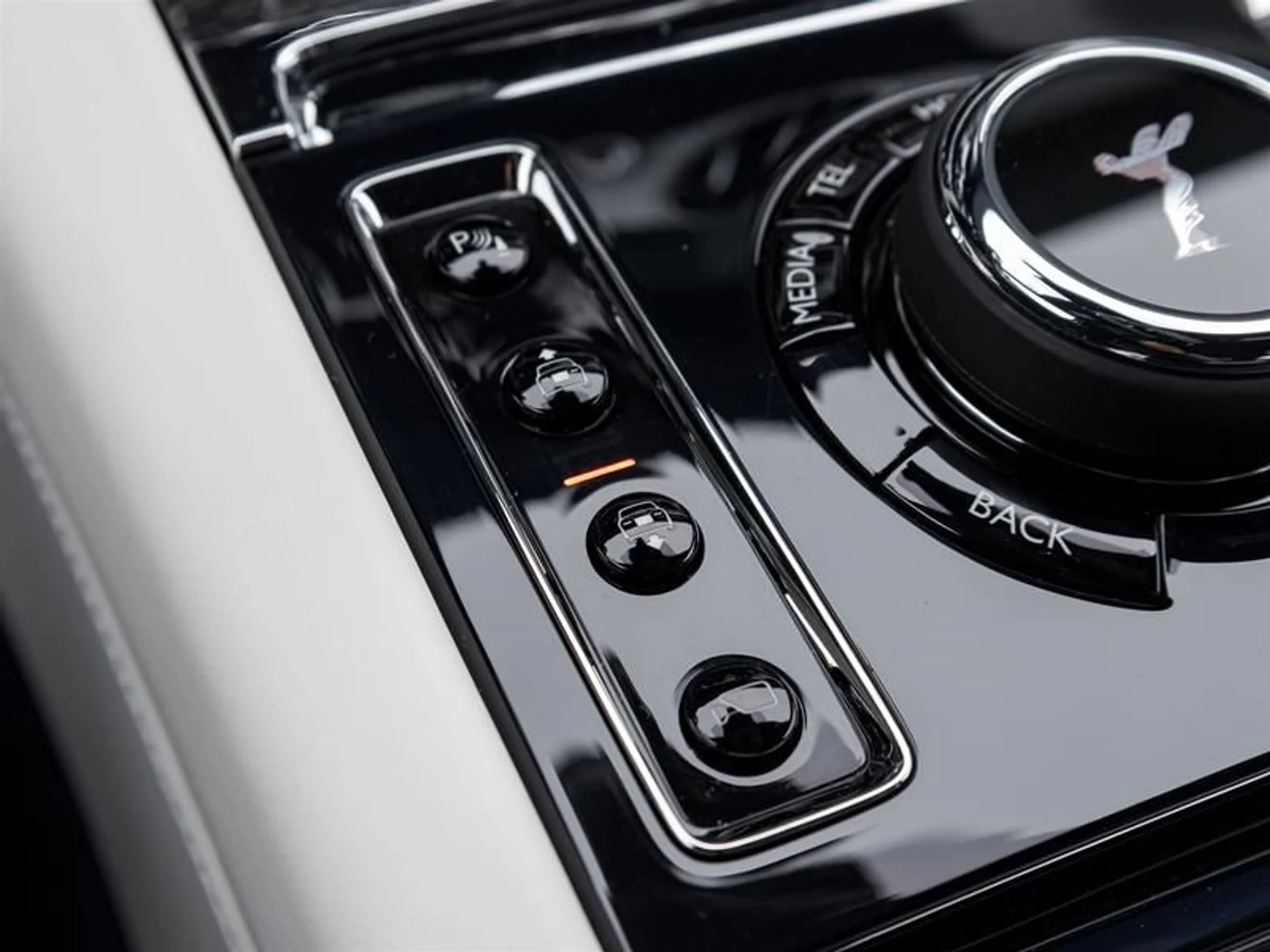 mph027_2524949884_0dssgiqd_8d61ebf5e1