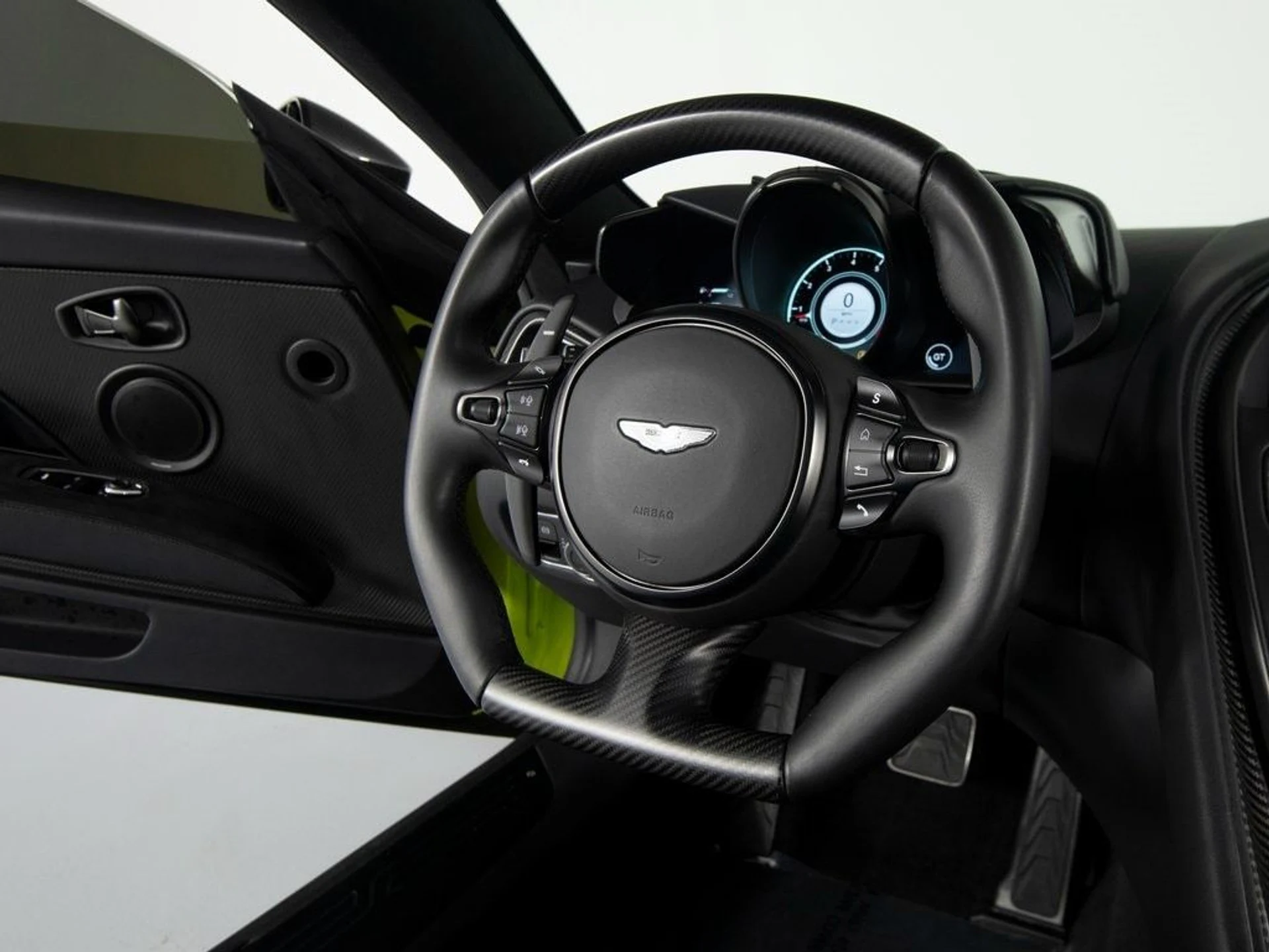 mph027_252975258_ec9d5c8e1781a18237ff9f5a0b35340cx_a3b309fa18