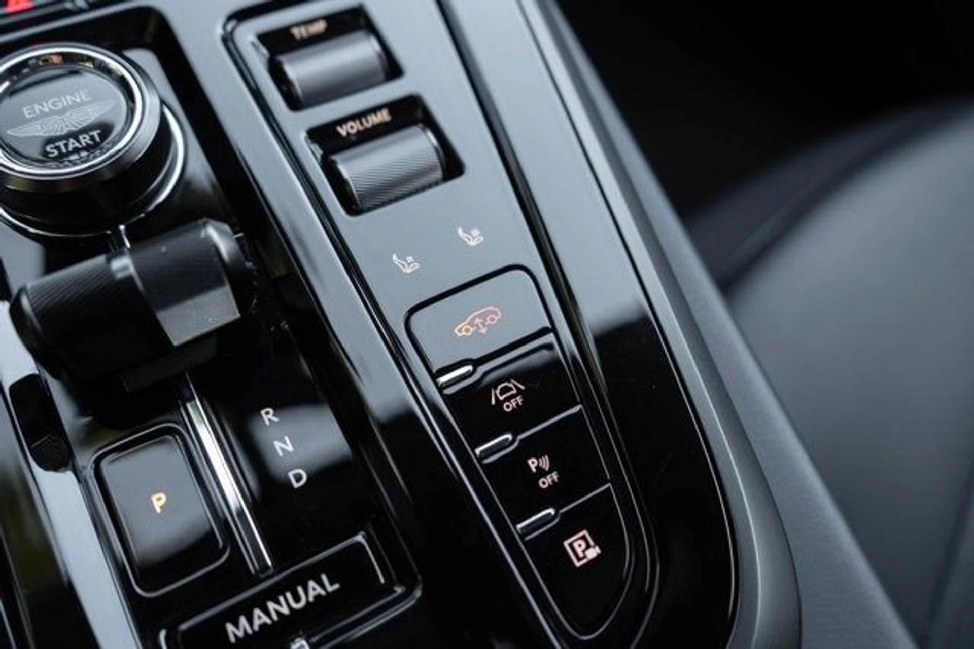 mph027_2531293551_28_5c905bc750