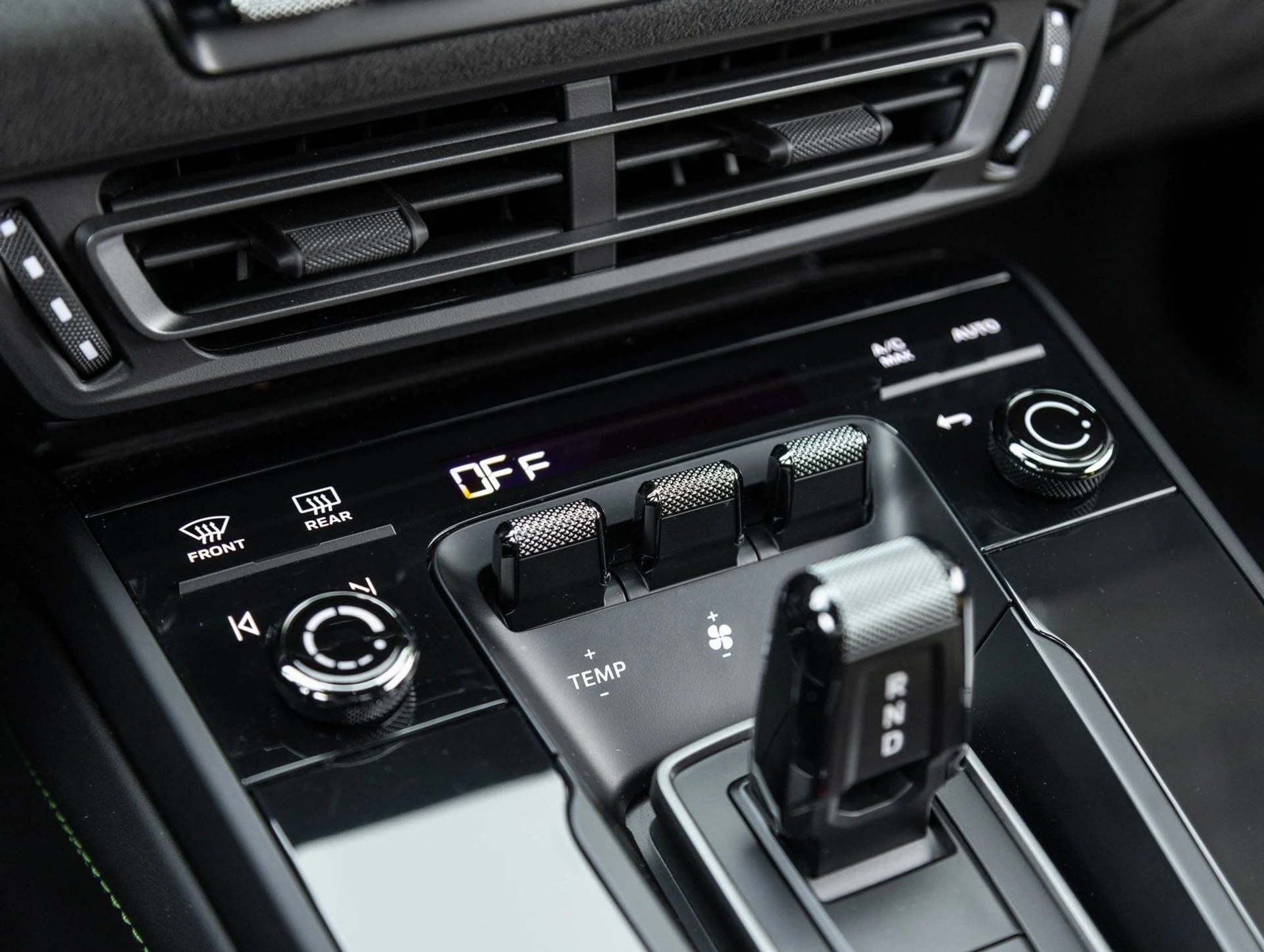 mph027_2536507375_28_4cc393254f