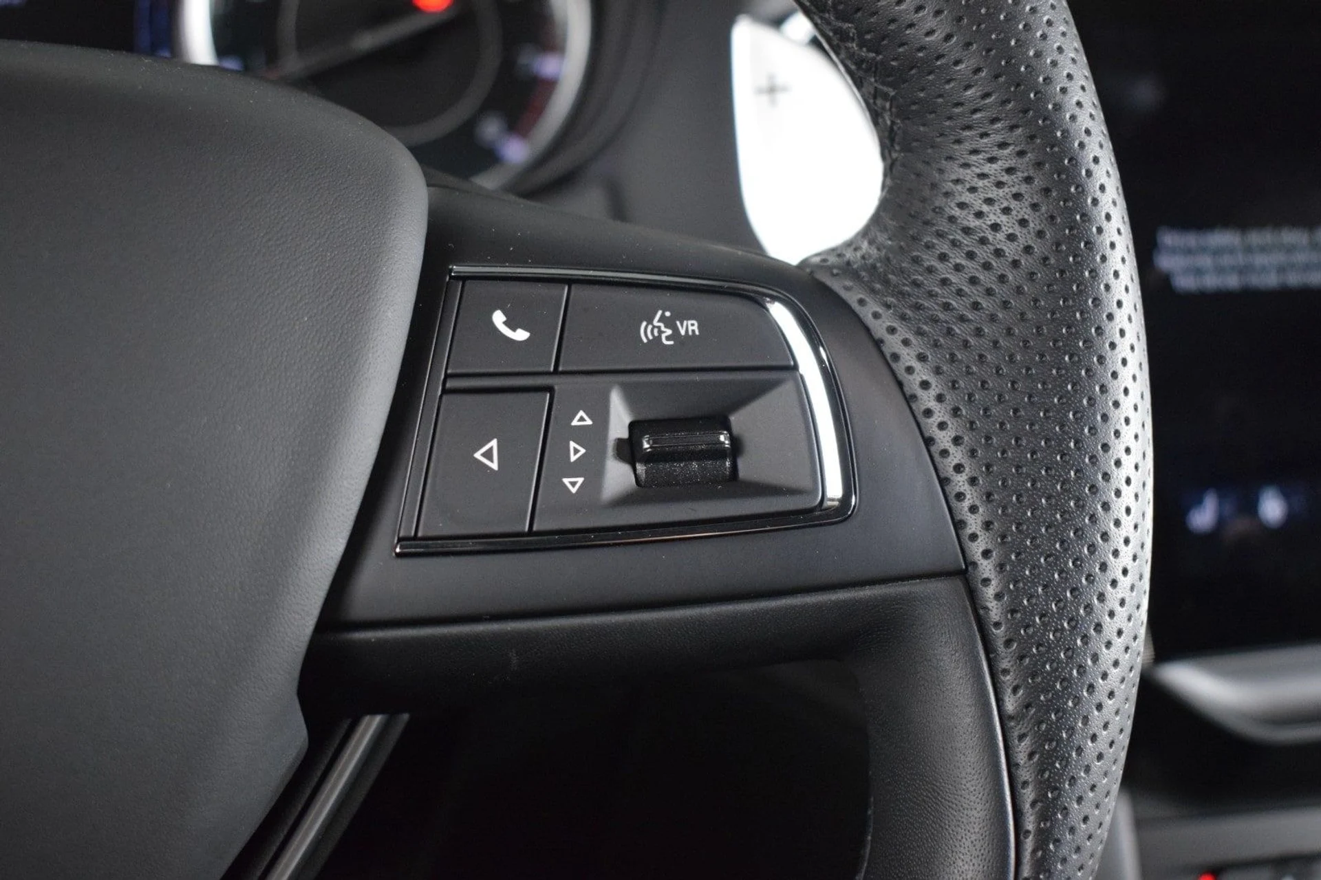 mph027_2546042236_08605e781b4a55de4a639bcb2c125d0cx_8553cbf84d