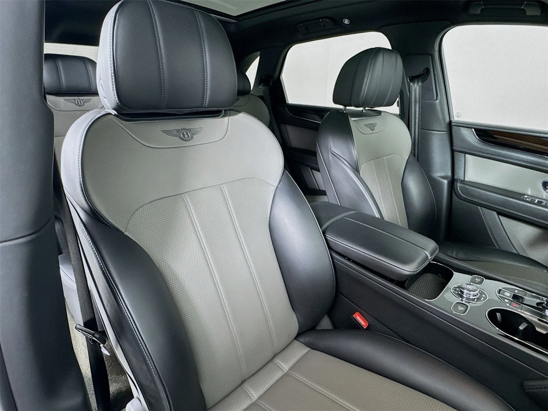 mph027_2546521721_1df22840d192c3b3d1321834d3356588x_6bf960259a