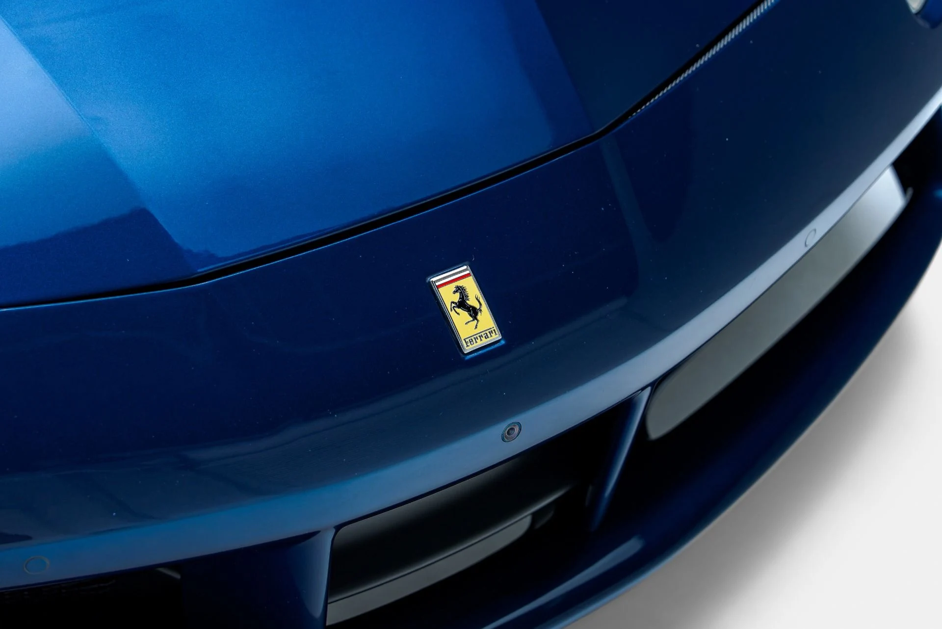 mph027_2546941974_Used_2019_Ferrari_488_Spider_1791569546_c342f5b489