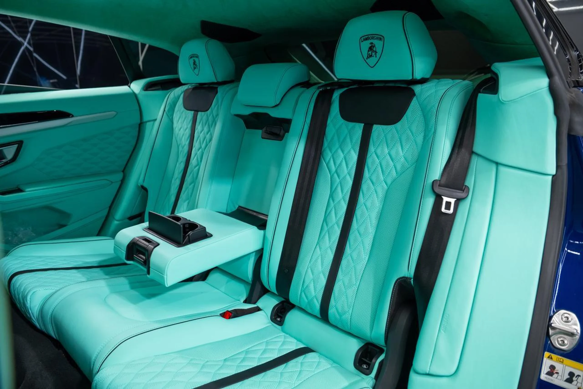 mph027_2550796252_35c6fcdbf6fc38189e154c7eac64b4fa_cd123d0cb3