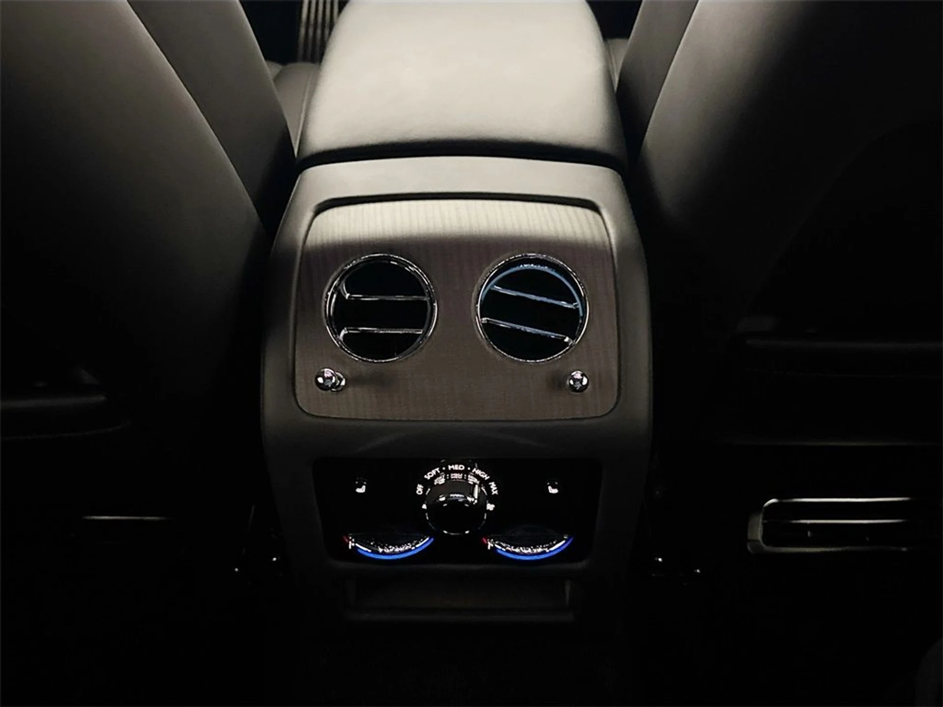 mph027_2552056691_0609a406873500623a9feb259637d62c_d9c588440d