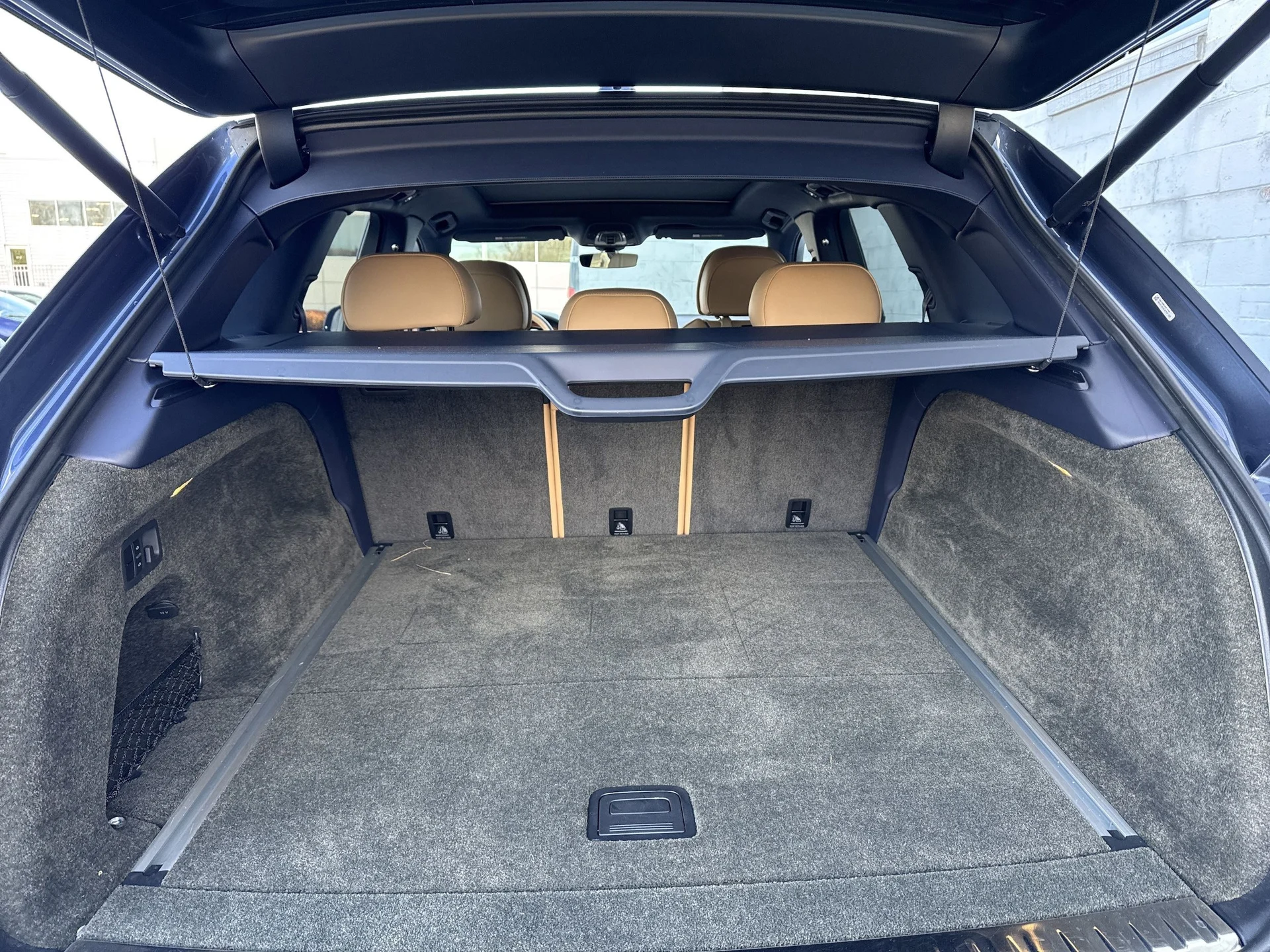 mph027_2562639993_c4941ccf13d04a3f216739dbc7f55175x_2db020b78a