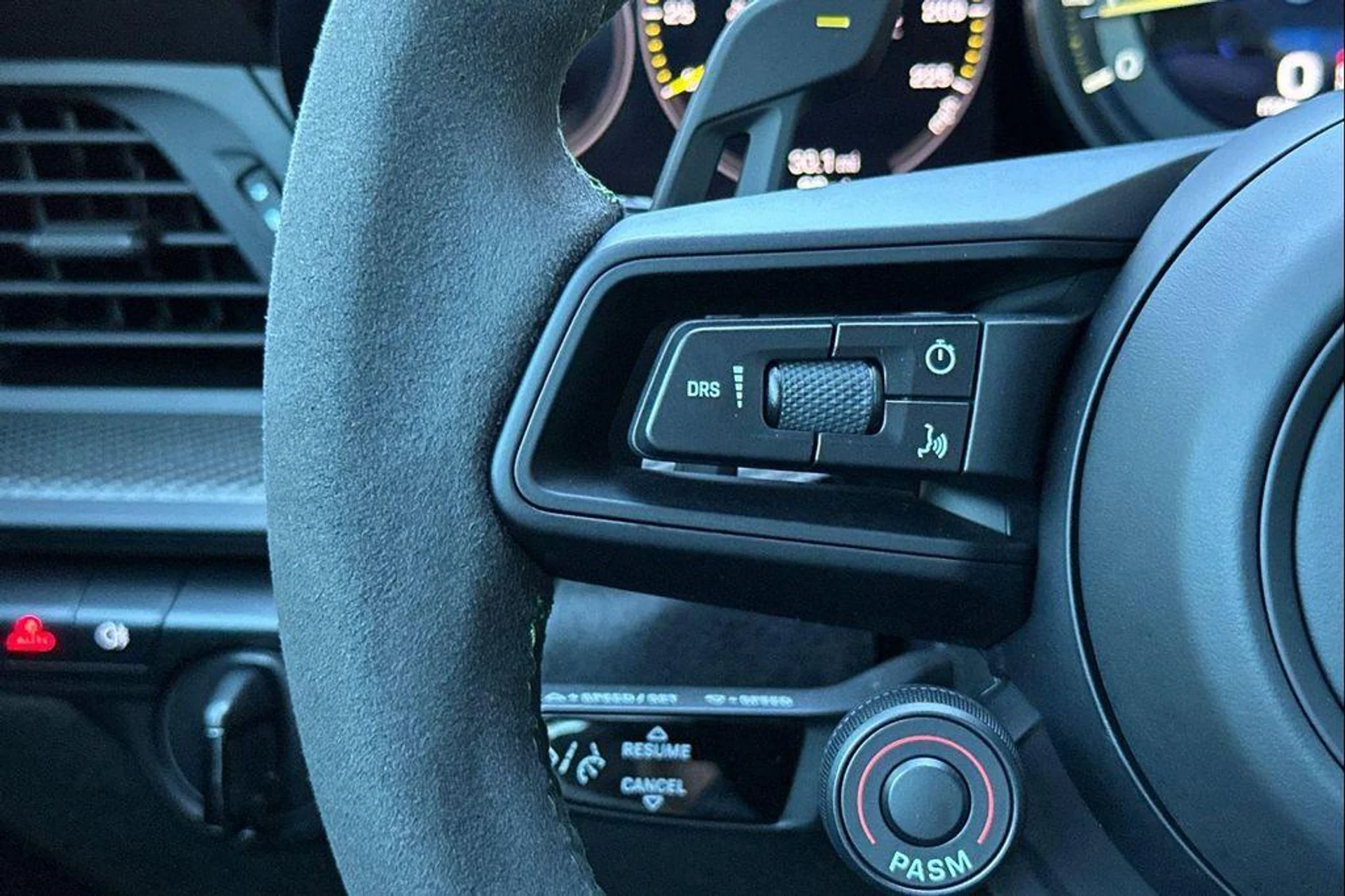 mph027_2563275125_Sxd1_T_Aw8_H_Qug_Dw9_UEA_Vy46_V73_Ao_e231ed3011