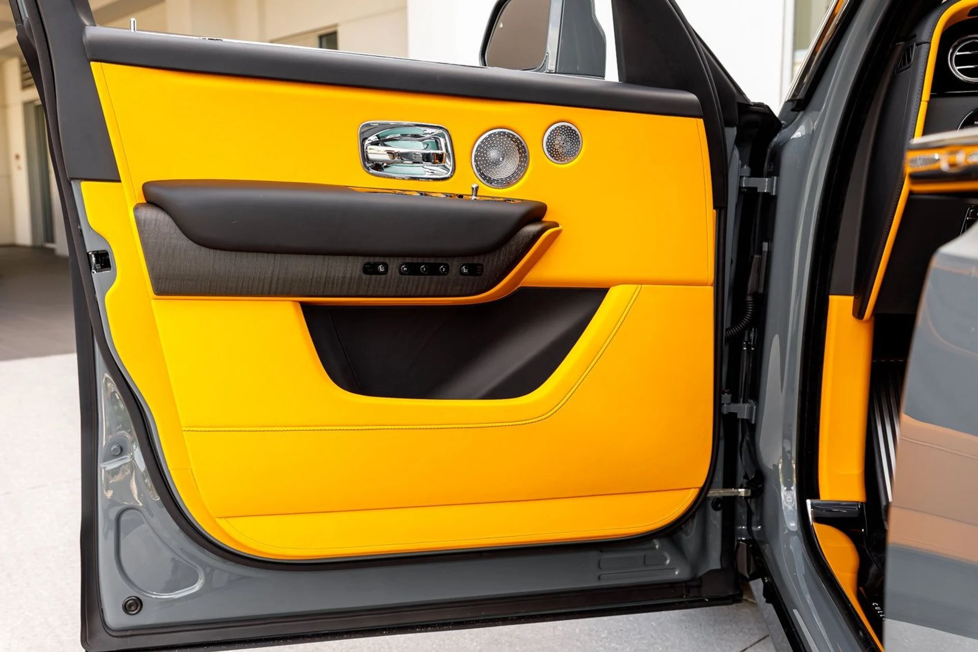 mph027_2565538606_315de70a53654ffef31af8e315040e66x_213c194899