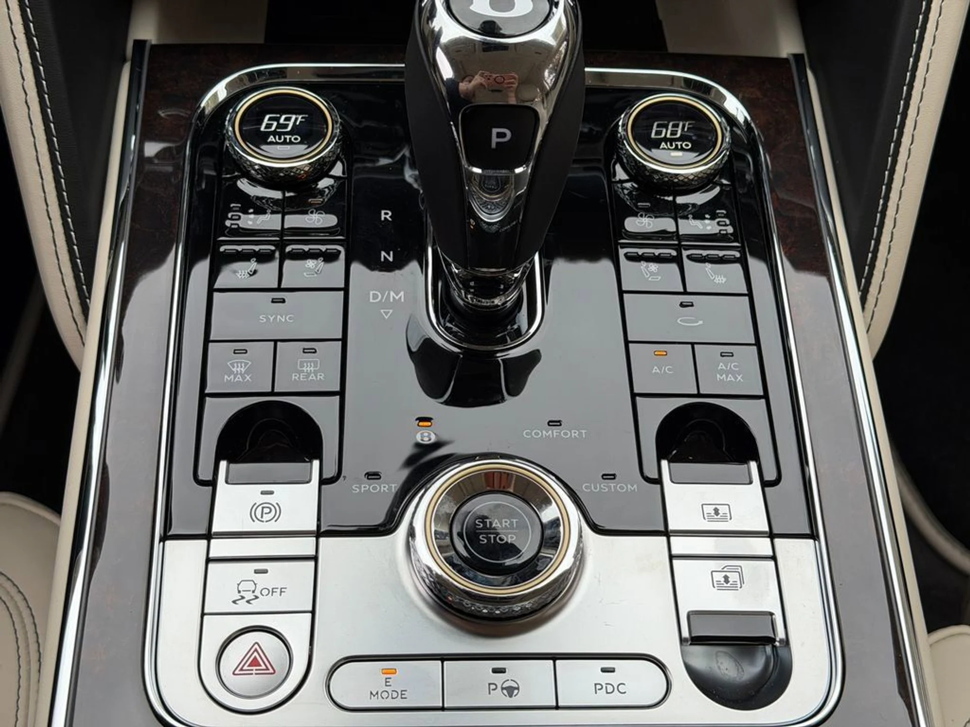 mph027_2567860847_8f8b5b2feed744ddab17632fc6ef8efb_8535c06a23