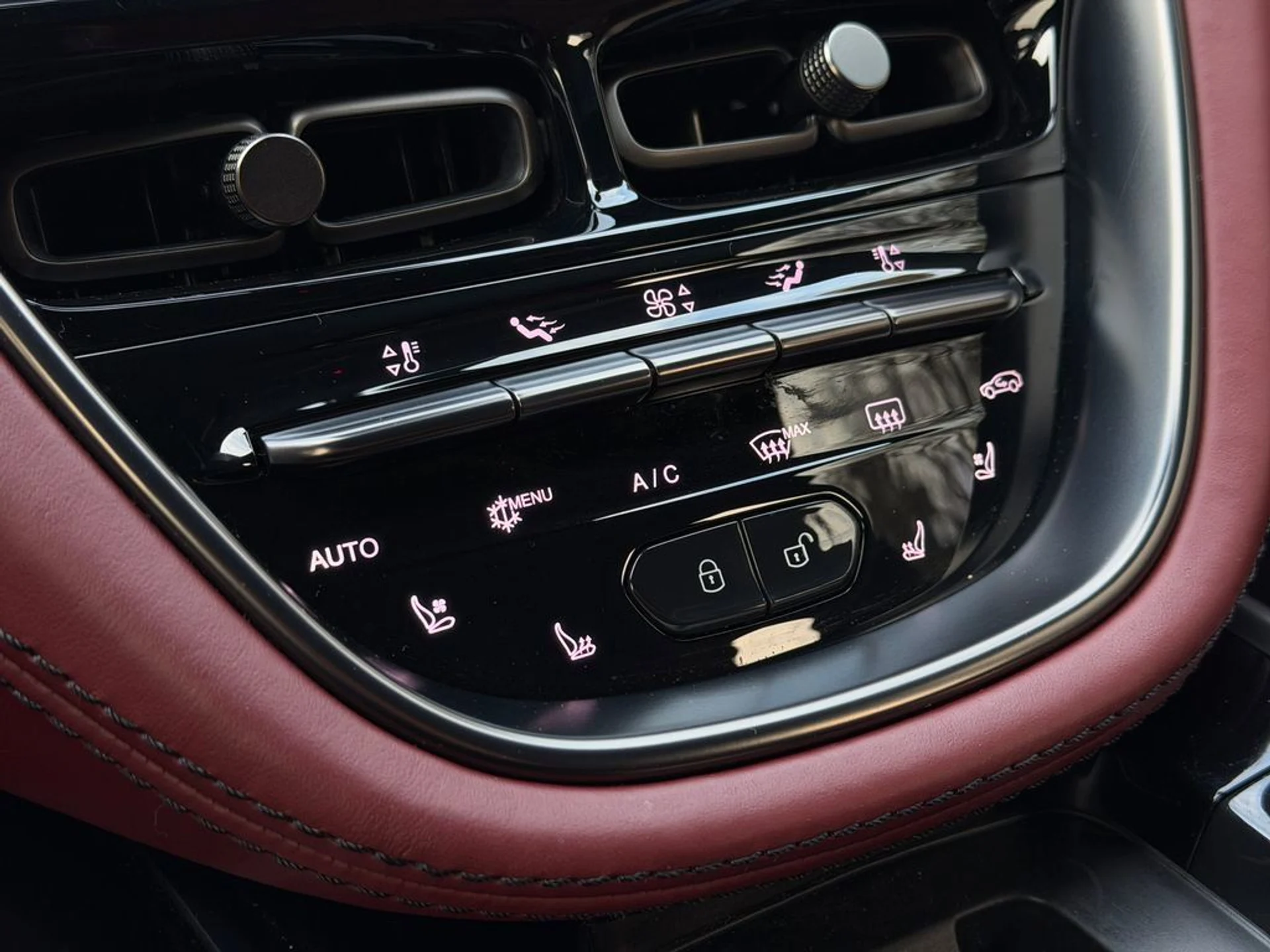 mph027_2568680305_1cc1326b45fe463d9e0478ca437a9599_eea68836b3