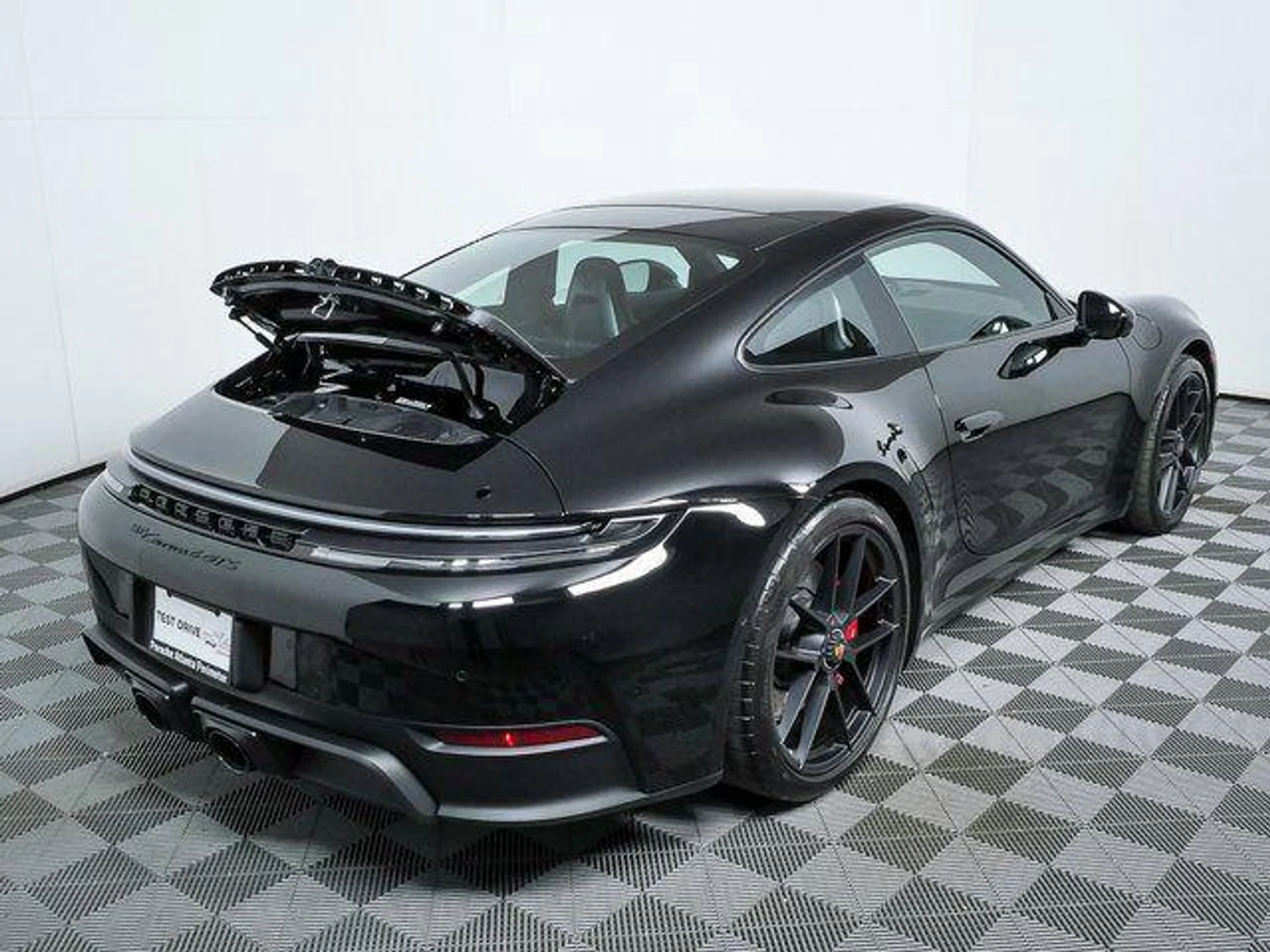 mph027_2571495690_8_I08_R_Cdy_JW_4_Kamrxovv4tdkz_S1_U_e51f6c9245