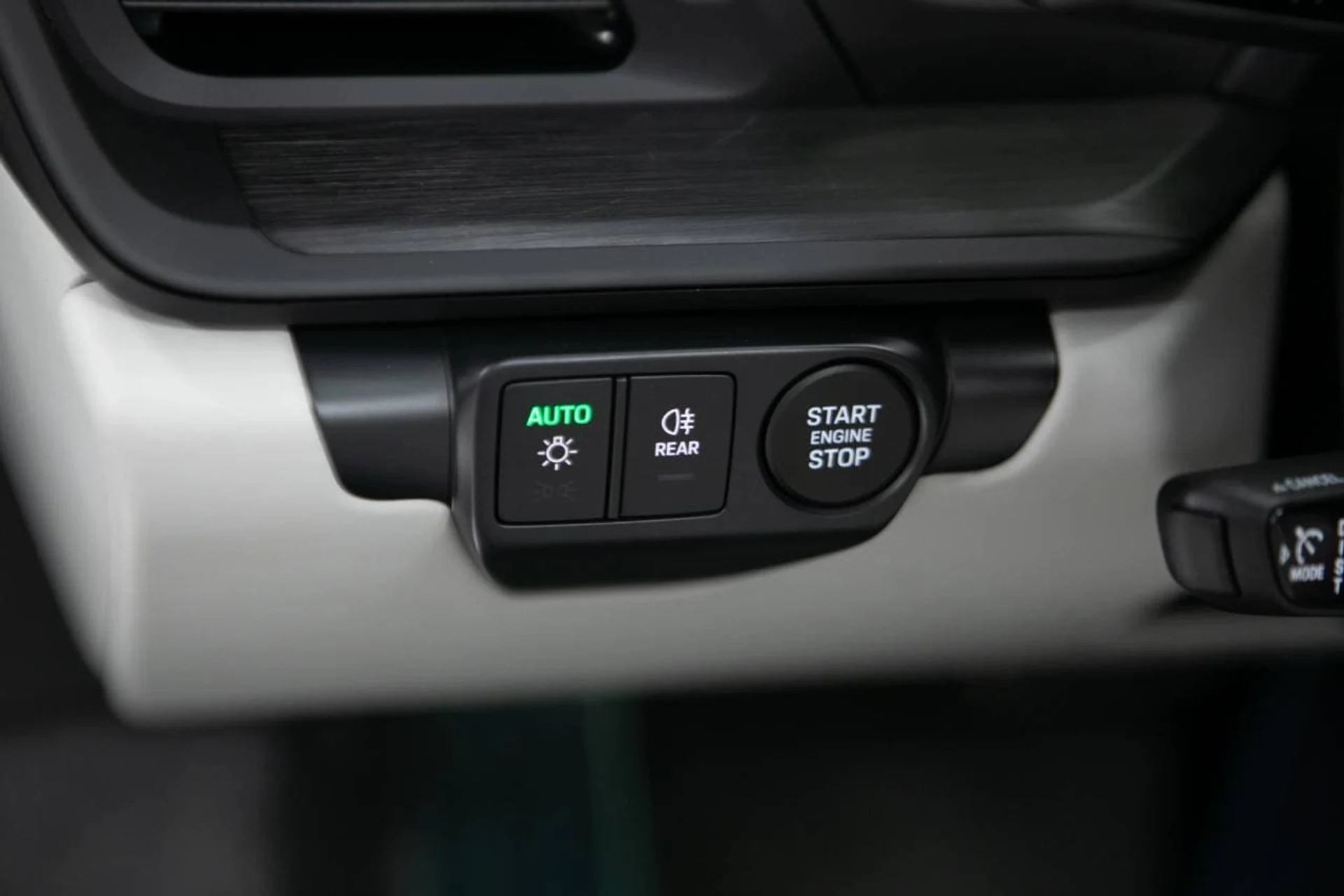 mph027_2578061338_c36504491f5620eb24679d9d93292331x_41795541d9