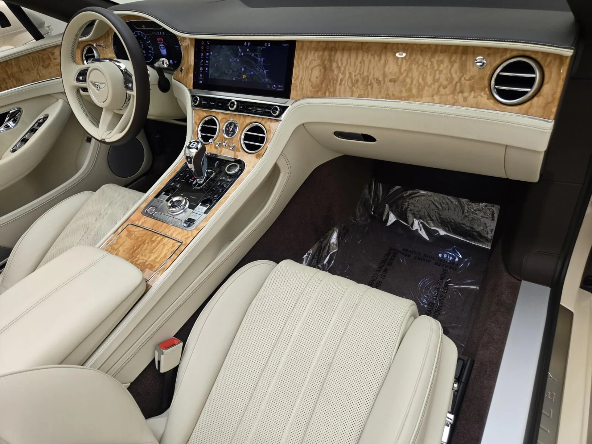 mph027_2581144182_Used_2023_Bentley_Continental_GTC_V8_1761030116_33516ca195
