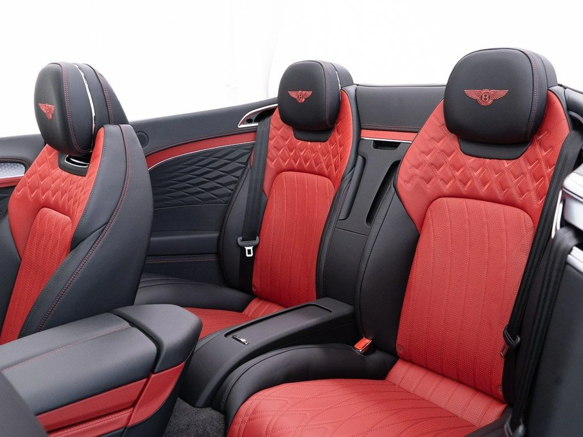 mph027_2582449998_dea18b6ef844ac34f85ee4f6437829e4_712d9b83a5