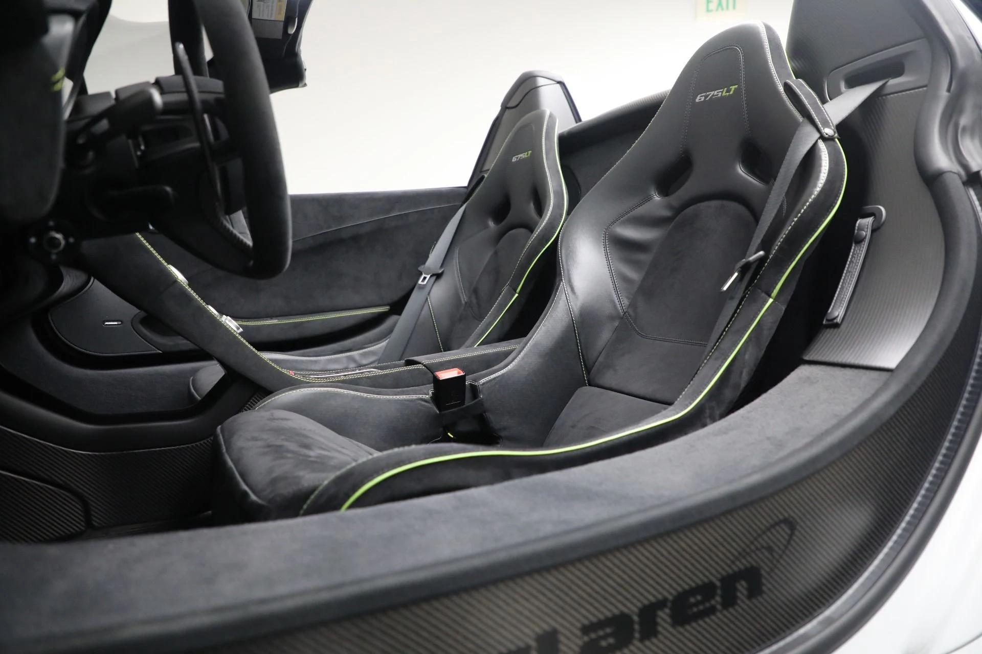 mph027_2589928118_Used_2016_Mc_Laren_675_LT_Spider_249f841f61