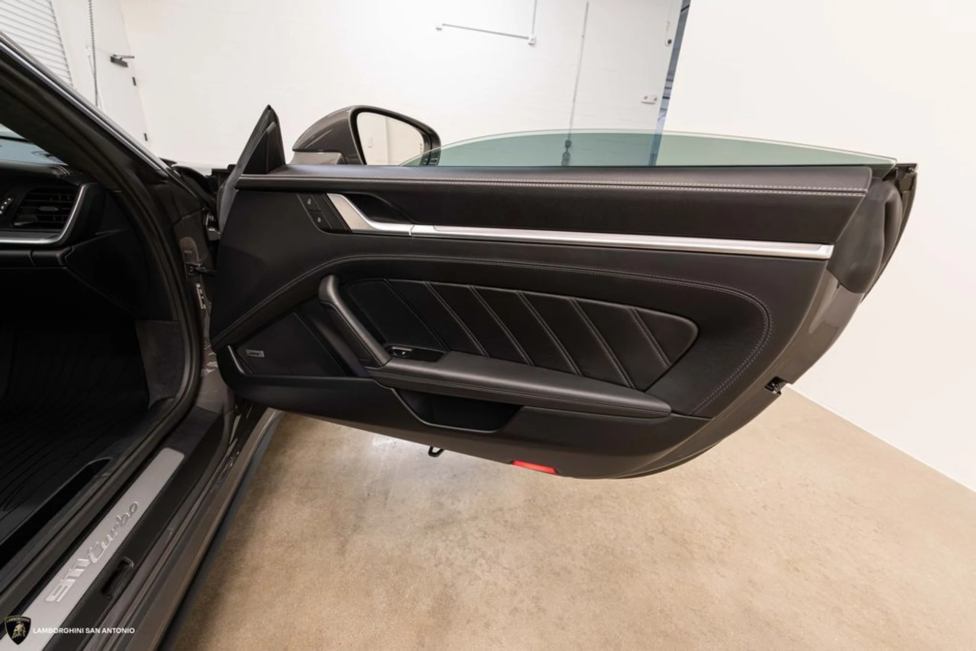 mph027_2593564329_cf1d89f6f6cb62afe2cd19e7e3e23f78x_1f33ec8d2a