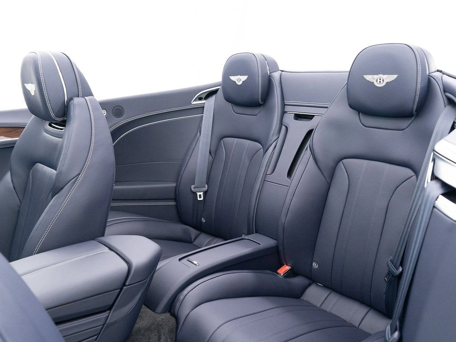 mph027_2595279237_e04324b9ff3b7567dca8fad519ab34fd_e07f46137c