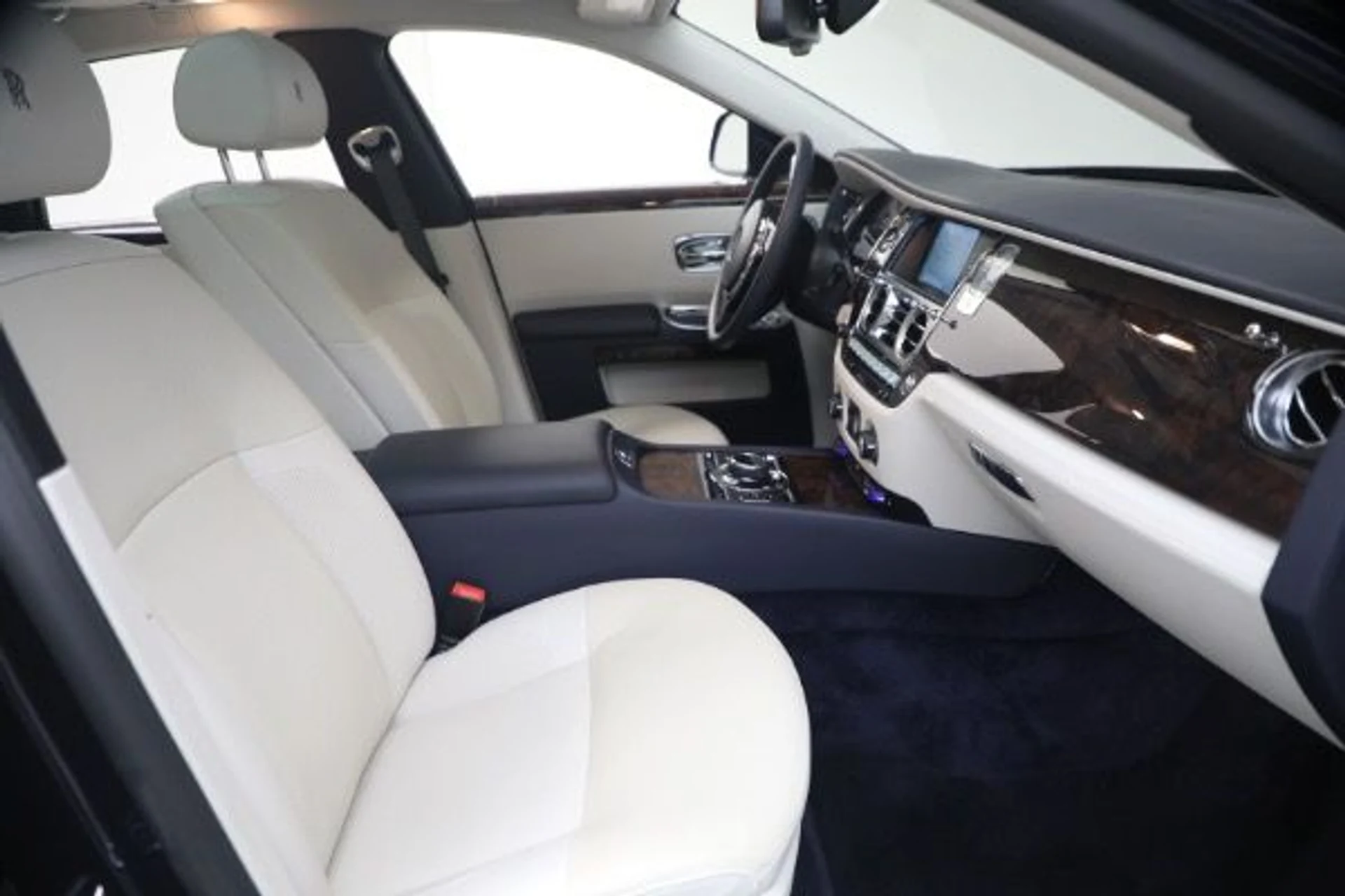 mph027_2597883470_Used_2014_Rolls_Royce_Ghost_ba1dcf6ccf