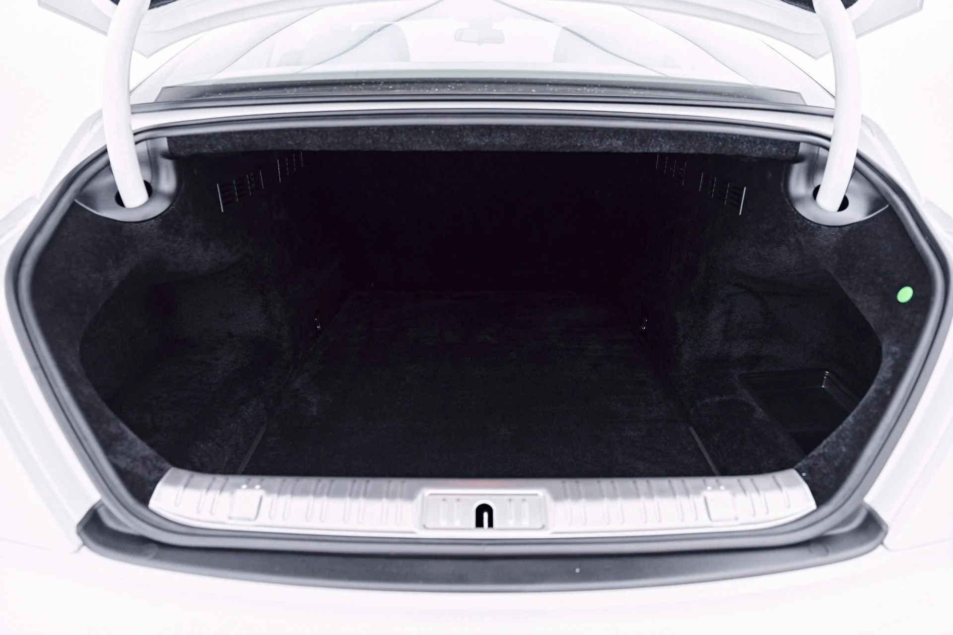 mph027_259856996_Used_2014_Rolls_Royce_Wraith_Base_1782842402_f54420ab07
