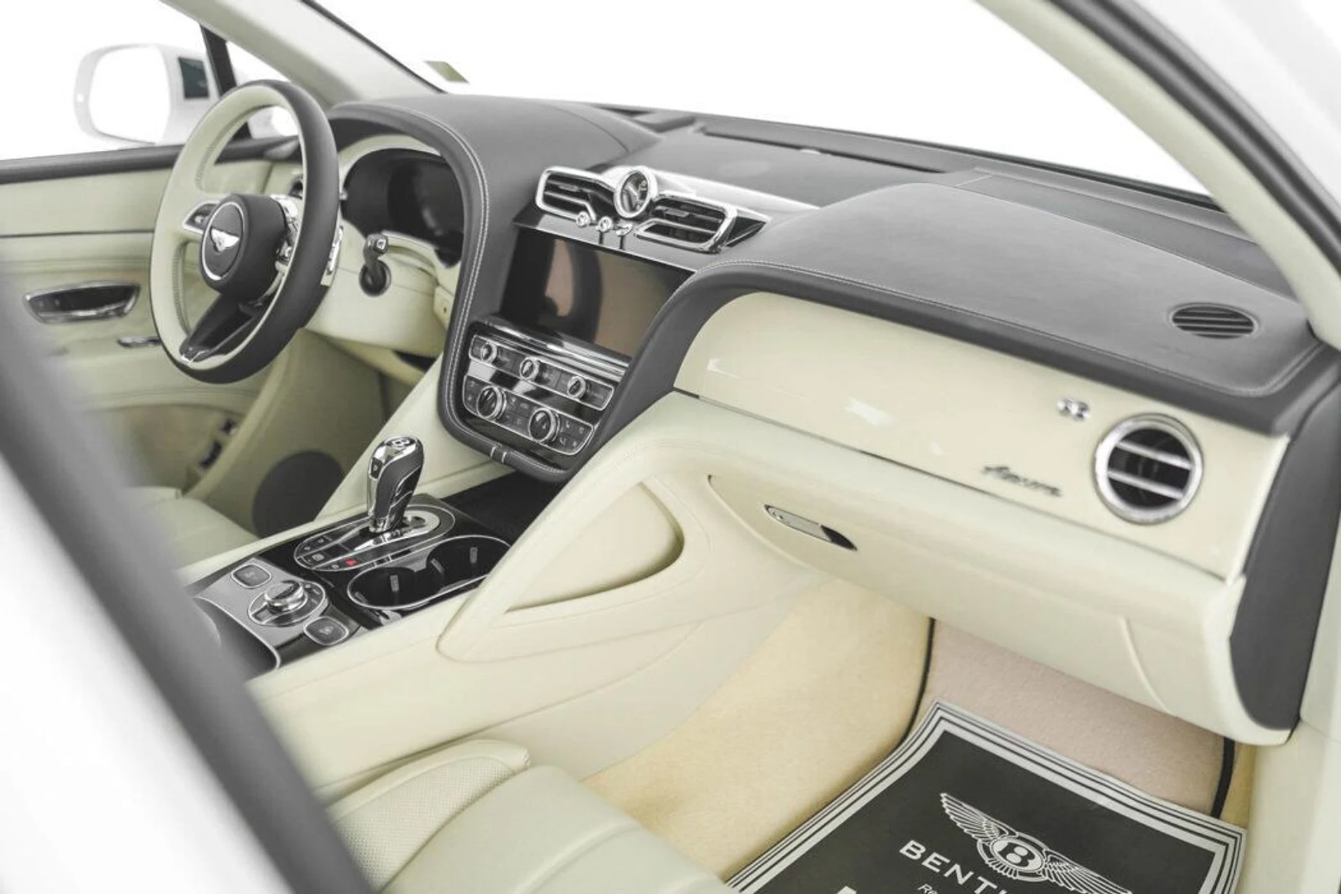 mph027_2603792423_b82fa2f257c5e9efef295f812068dbbe_44f4577377