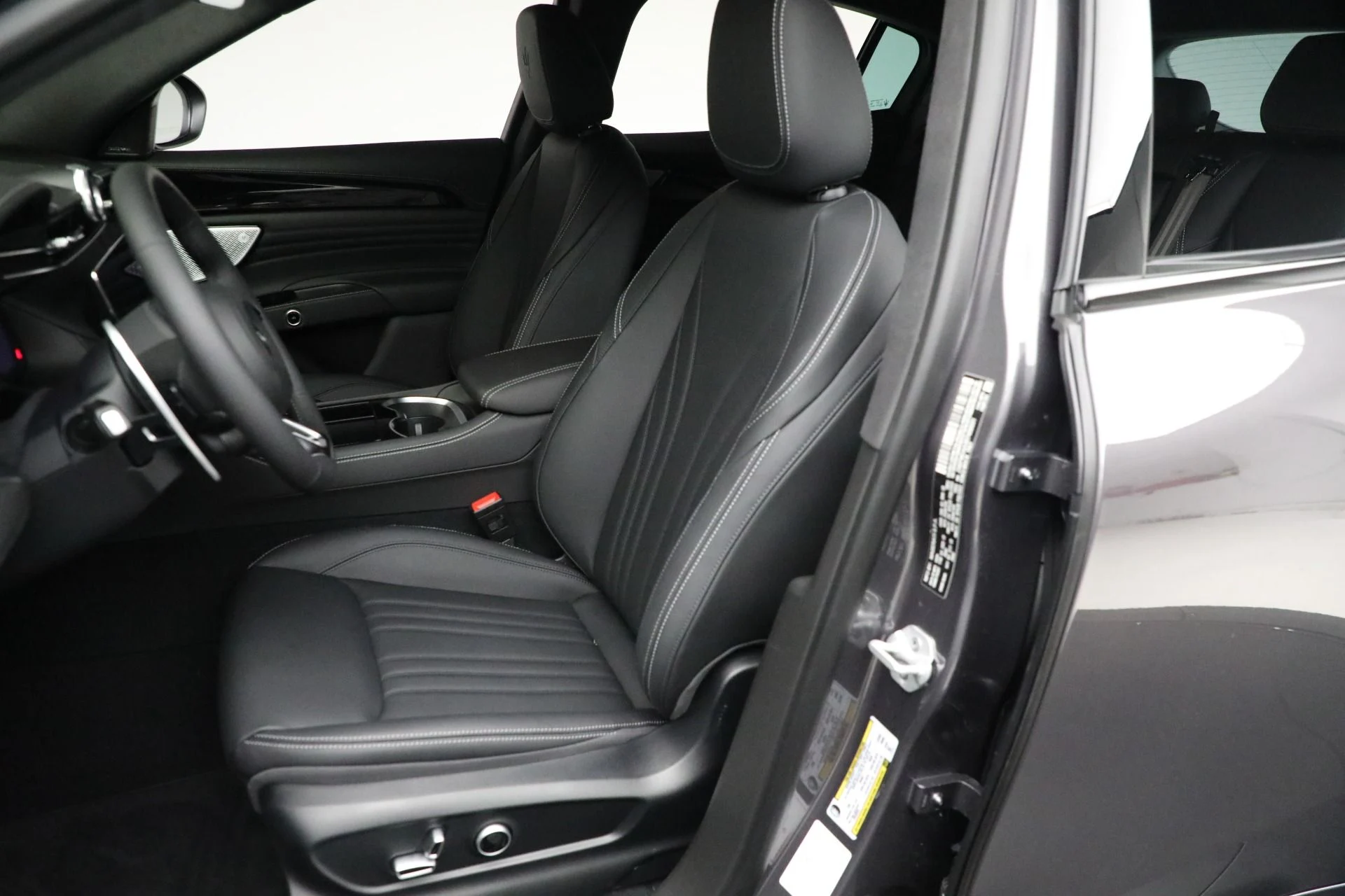 mph027_2606422842_New_2024_Maserati_Grecale_GT_1718135157_301d22f4cf