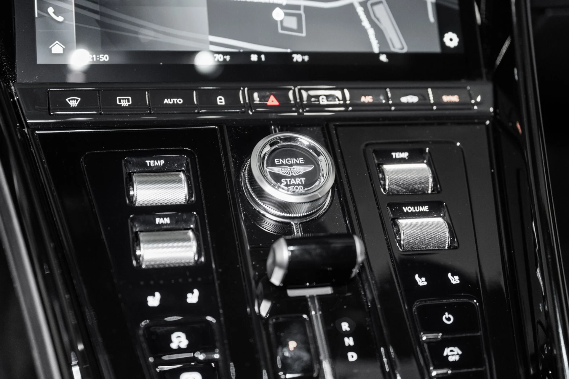 mph027_2610423210_Used_2024_Aston_Martin_DB_12_V8_1773165102_48ed0c2e0b