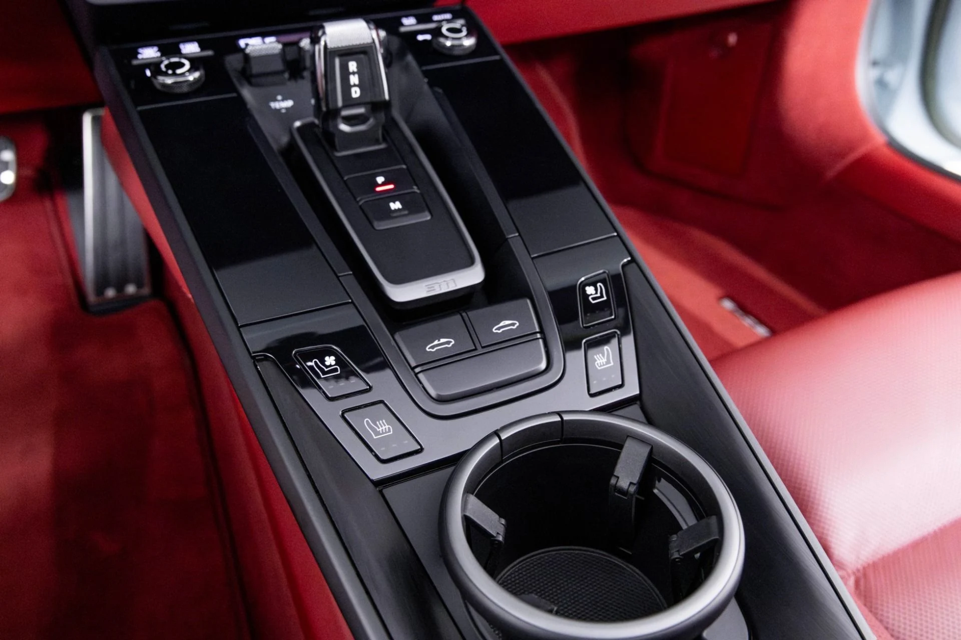 mph027_2614432746_Used_2023_Porsche_911_Targa_4_GTS_1762298435_bcb1941180