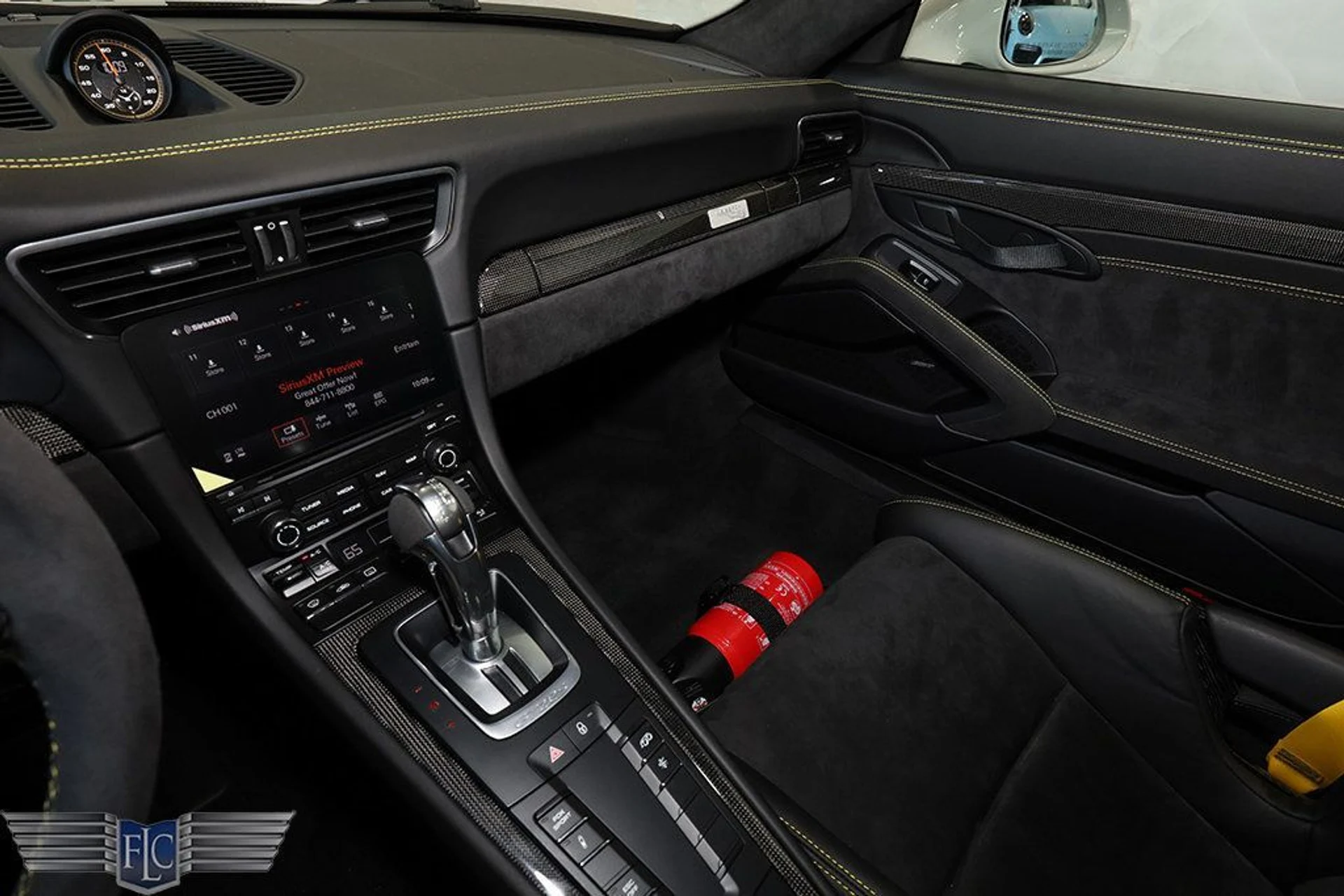 mph027_2622001970_used_2018_porsche_911_gt2rsweissach_9689_22986338_28_1024_310d23f958