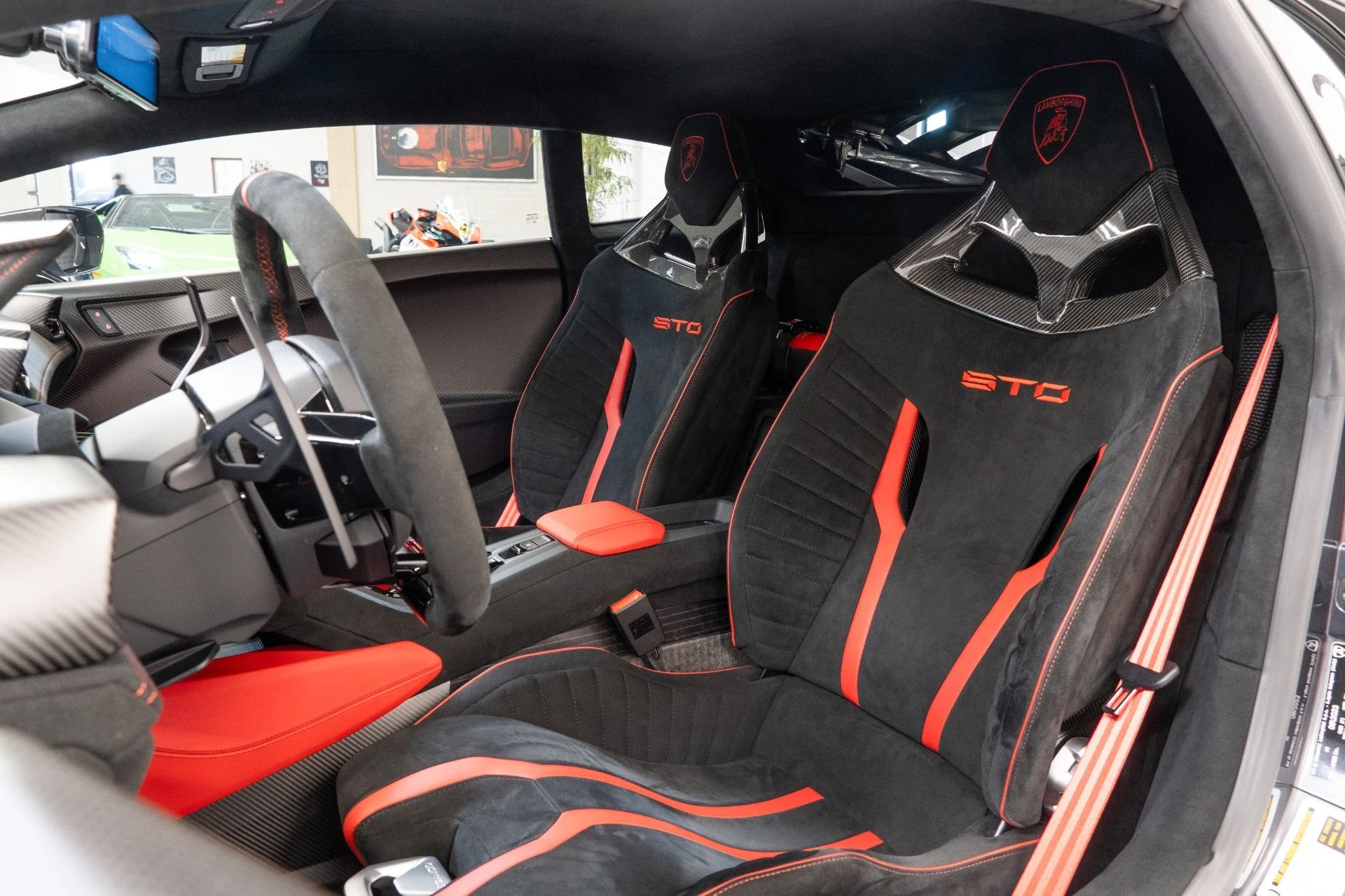 mph027_2622453864_Used_2023_Lamborghini_Huracan_STO_1759172990_f141900b8c