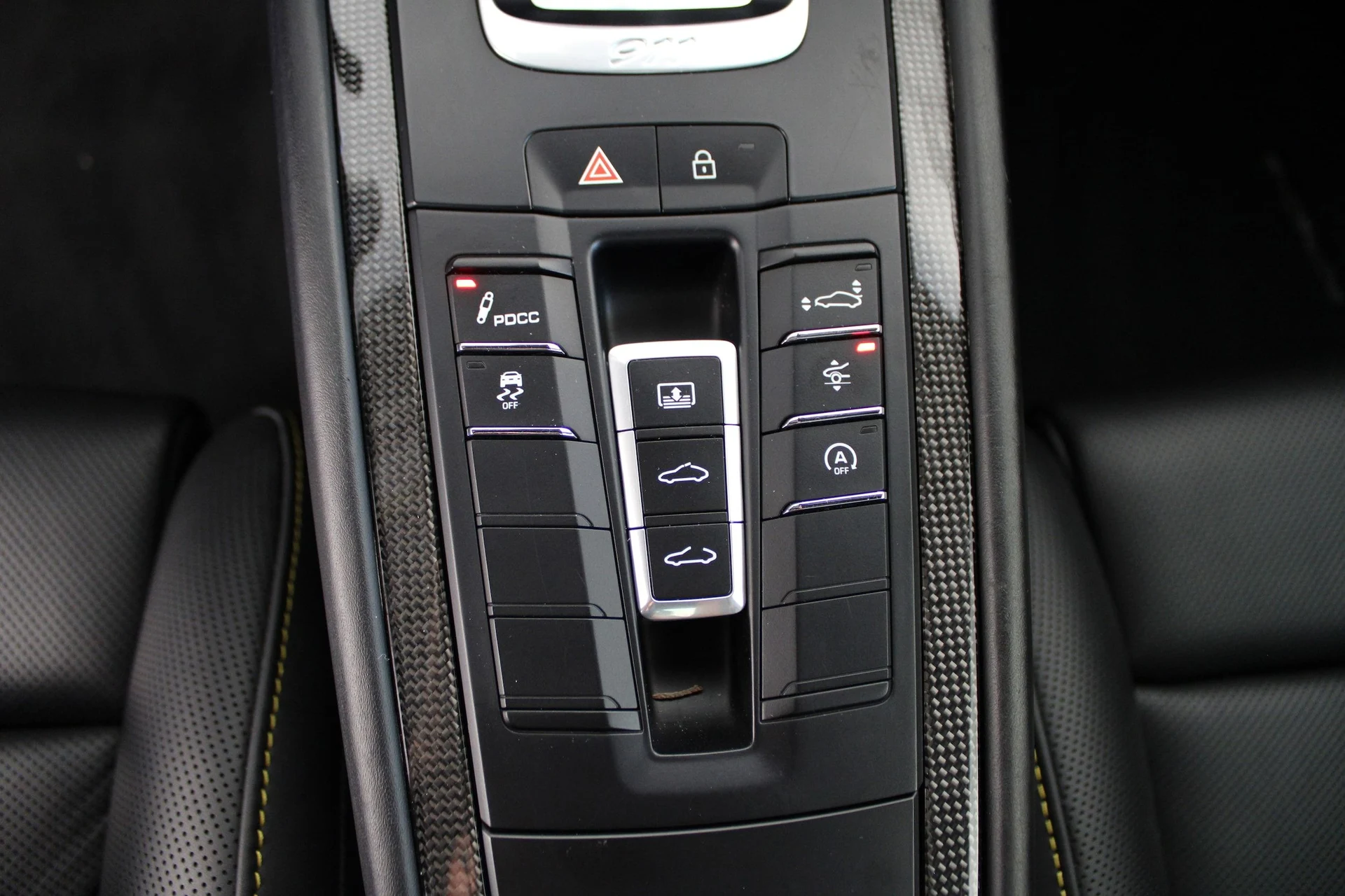 mph027_2630936446_ac09cb0796038d6fb124b750791d9672x_4b2717966d