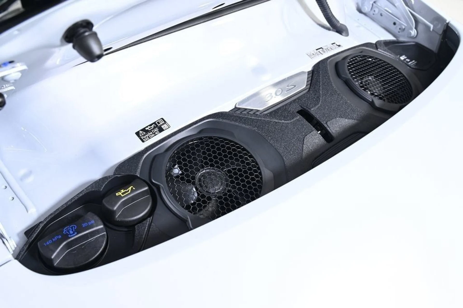 mph027_2641314660_ade2b7e45bc349d3b08d2ab5b50a3385_9c2a247662