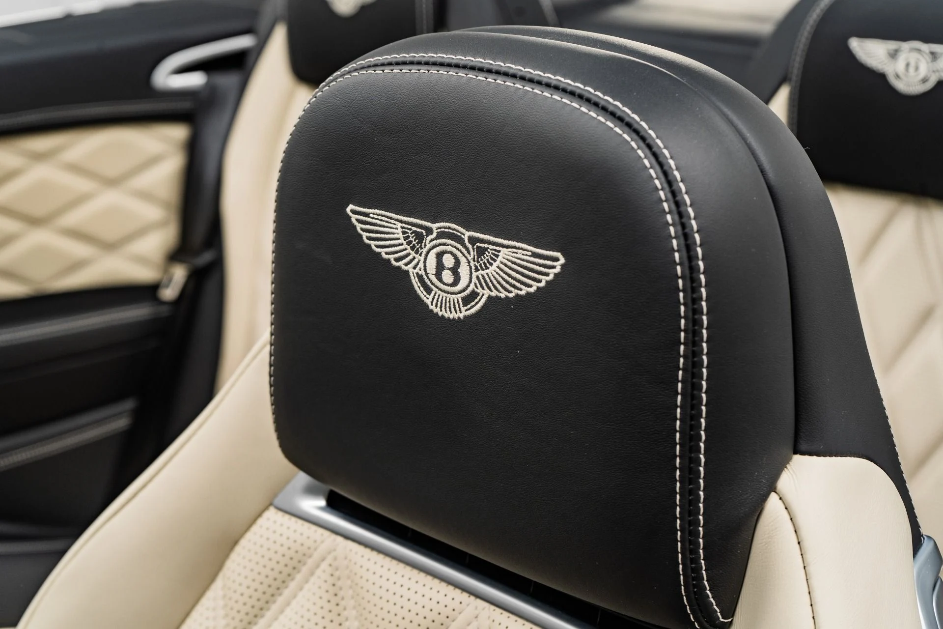 mph027_2641343377_Used_2014_Bentley_Continental_GTC_V8_S_Launch_Specification_Mulliner_Driving_Specification_1779473294_a968532b85