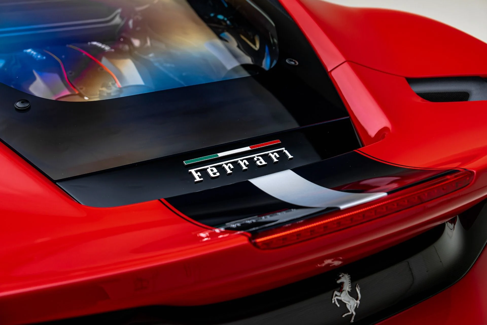 mph027_2644378588_Used_2019_Ferrari_488_Pista_1784869159_0802d1a9ba