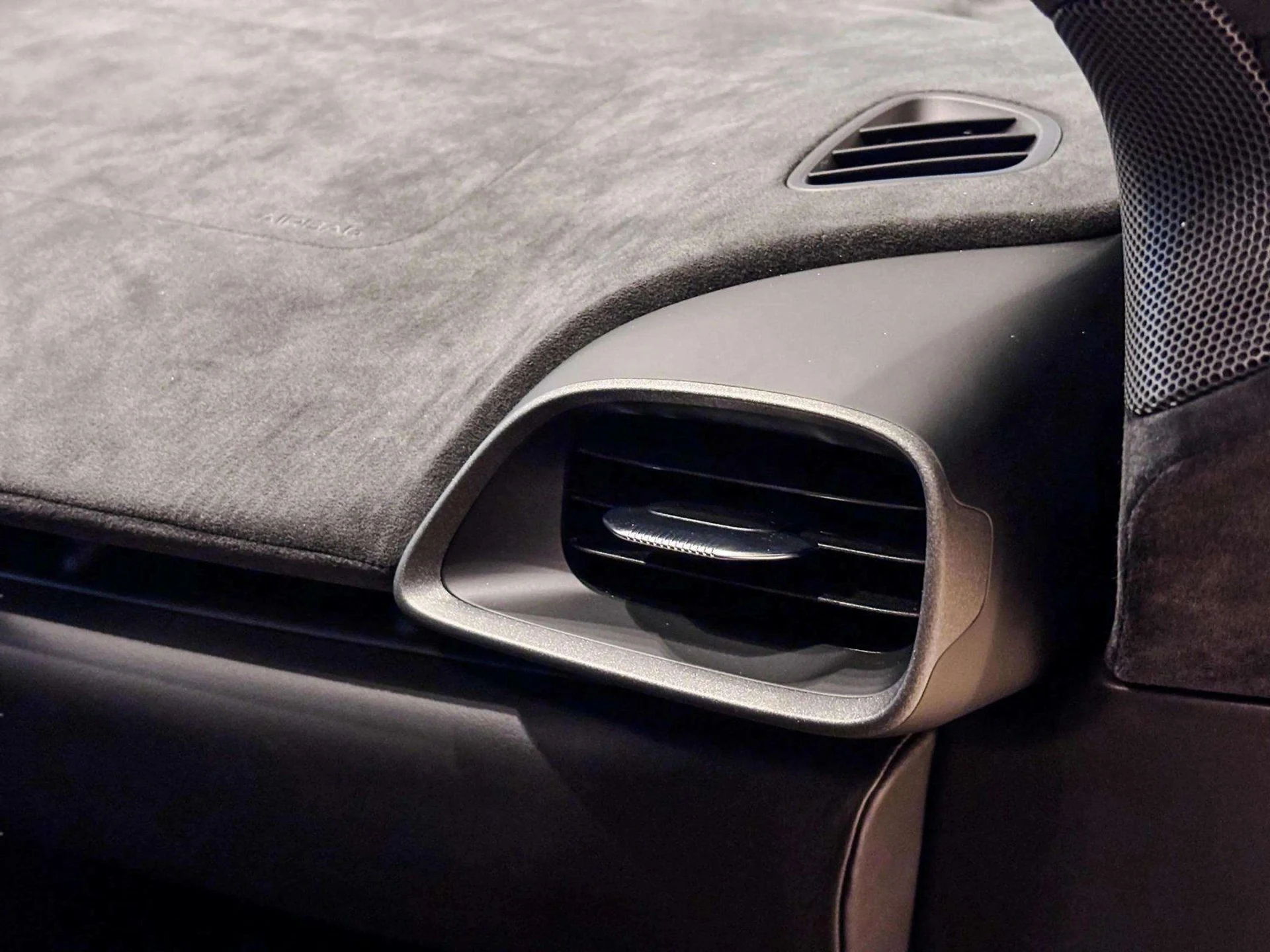 mph027_2651164588_image_28_383eb99ea7