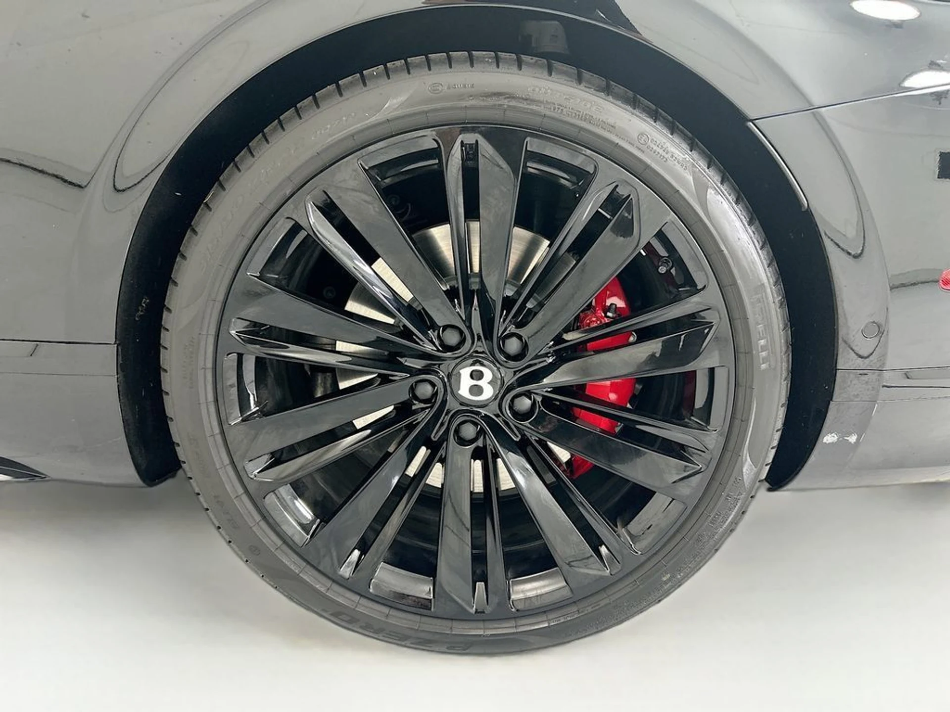 mph027_2658263389_used_2025_bentley_continental_gtspeedcoupe_8119_23002658_28_1024_d0902bac71