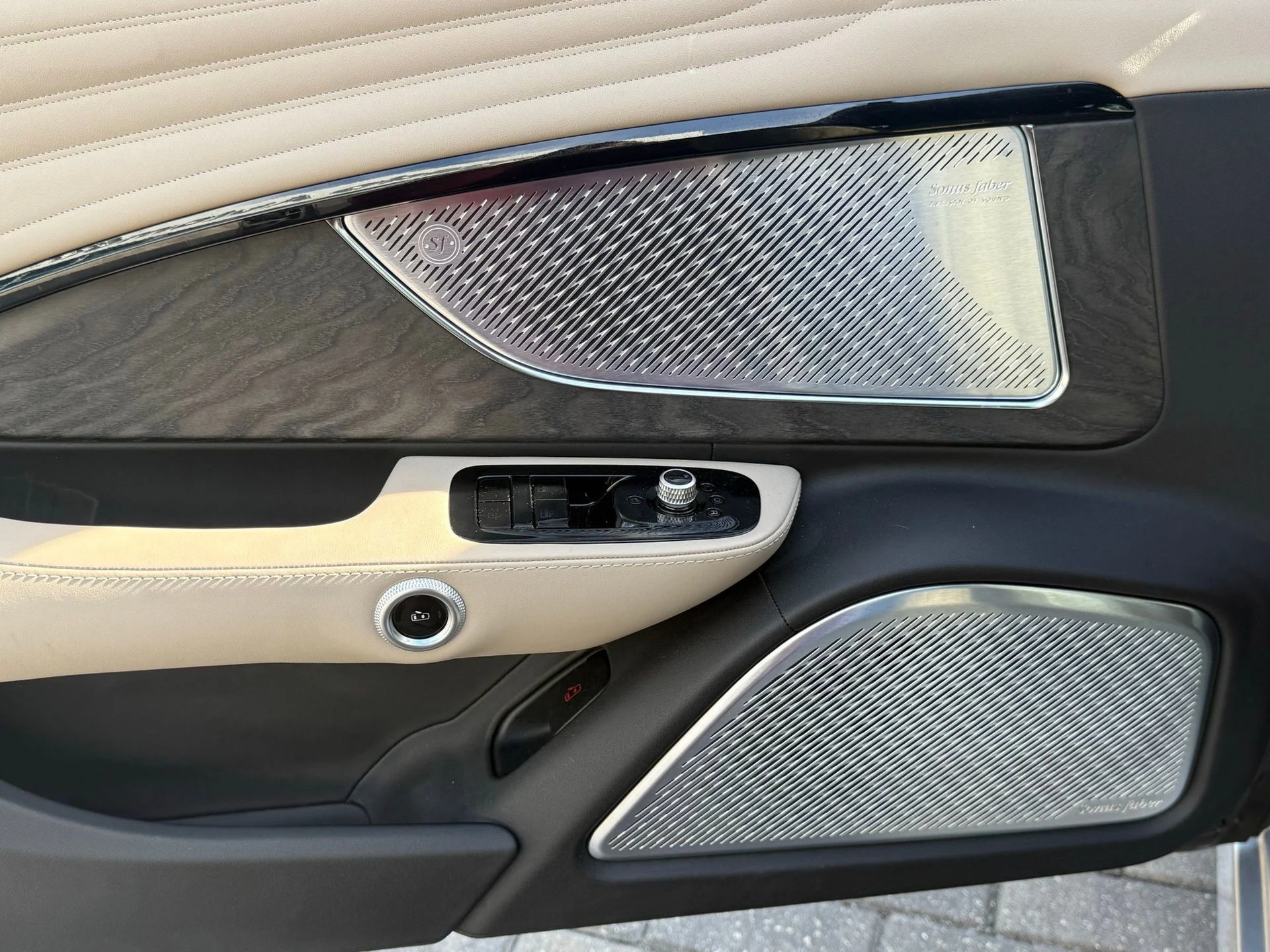 mph027_2663014620_1d432cb63d1d44e2b9bb38590e9802fb_f9e578b1ac