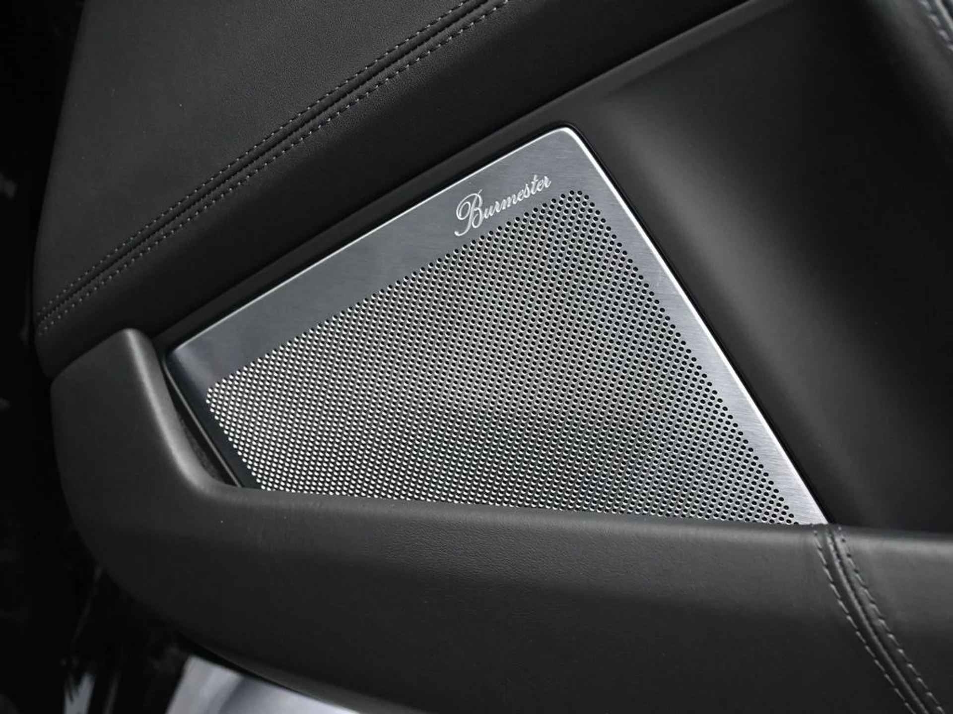 mph027_2668650352_e015d85faaf4c5b179a1c2d9ba630ad3_4f777290f4