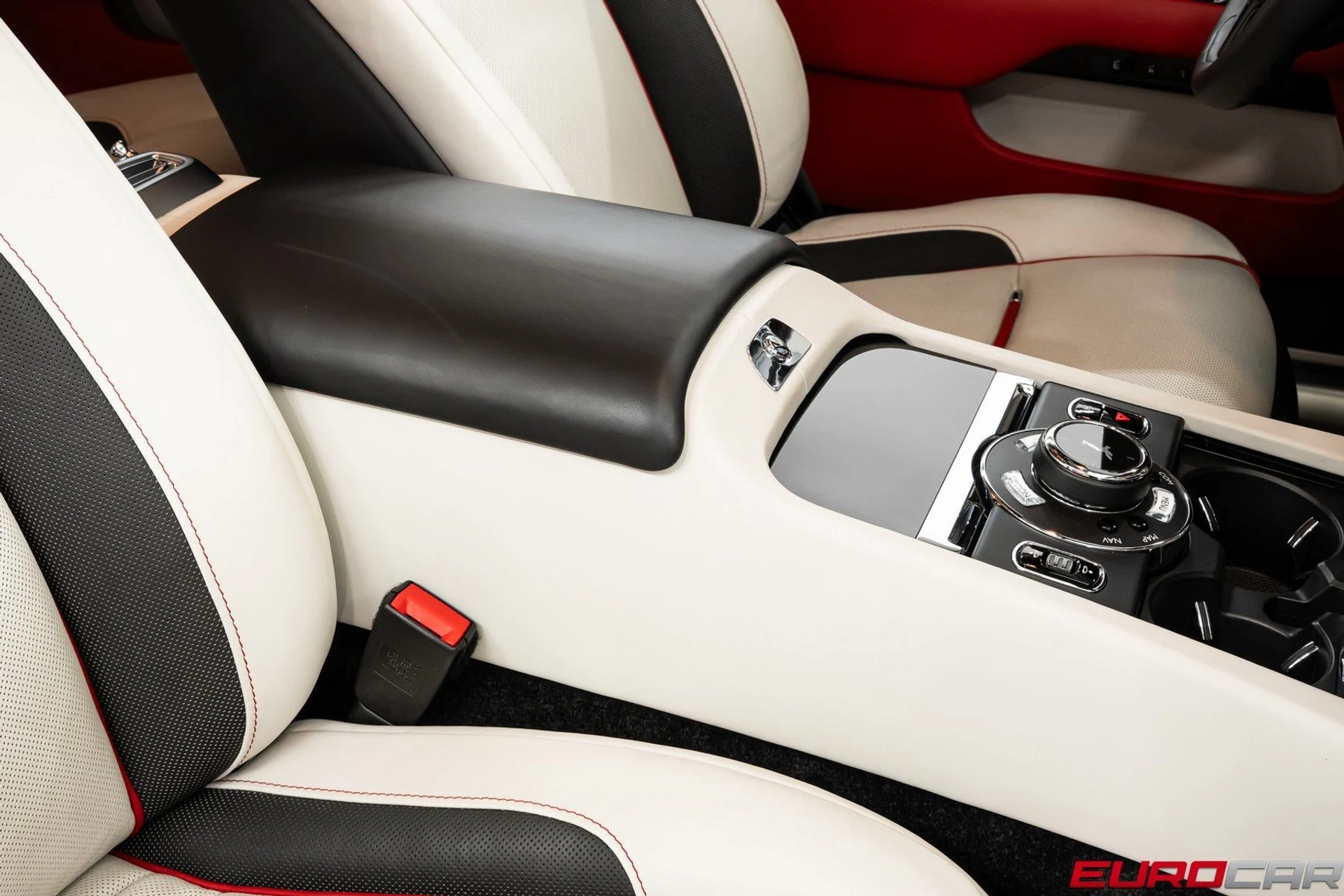 mph027_2668746967_image_28_3a8111c006