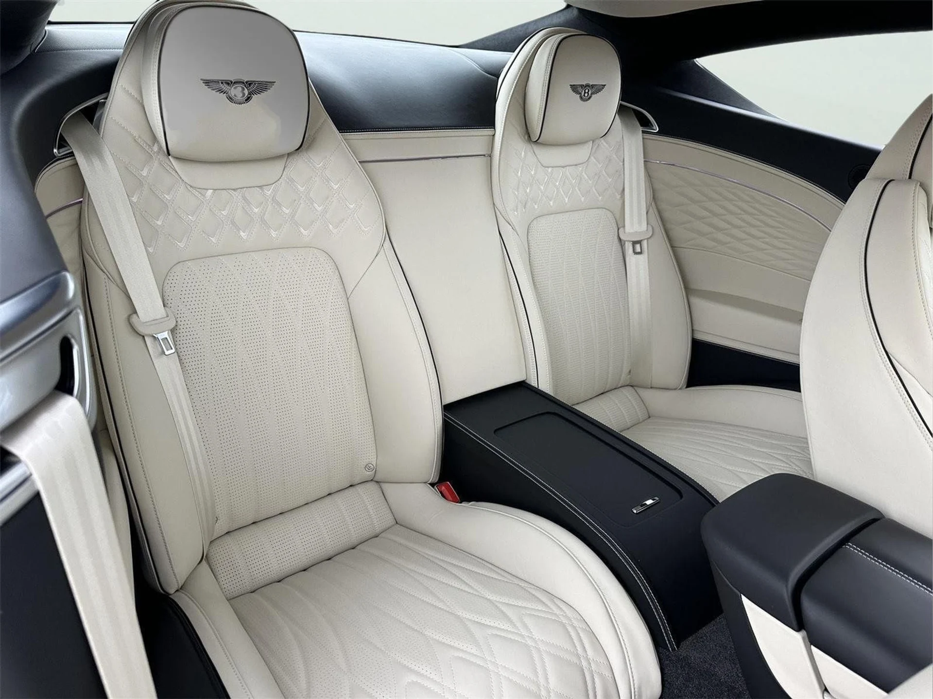 mph027_2669447697_5d2c9f05dee18108eb8b75f74532beae_21d8c350c7