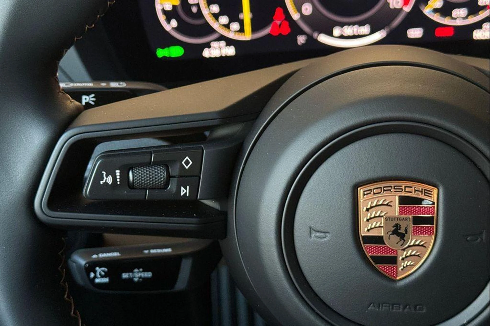 mph027_2671968429_y_LZL_gy_H_Fg_W5_G1_Wr2a_X4hp_Fm0_4216981510