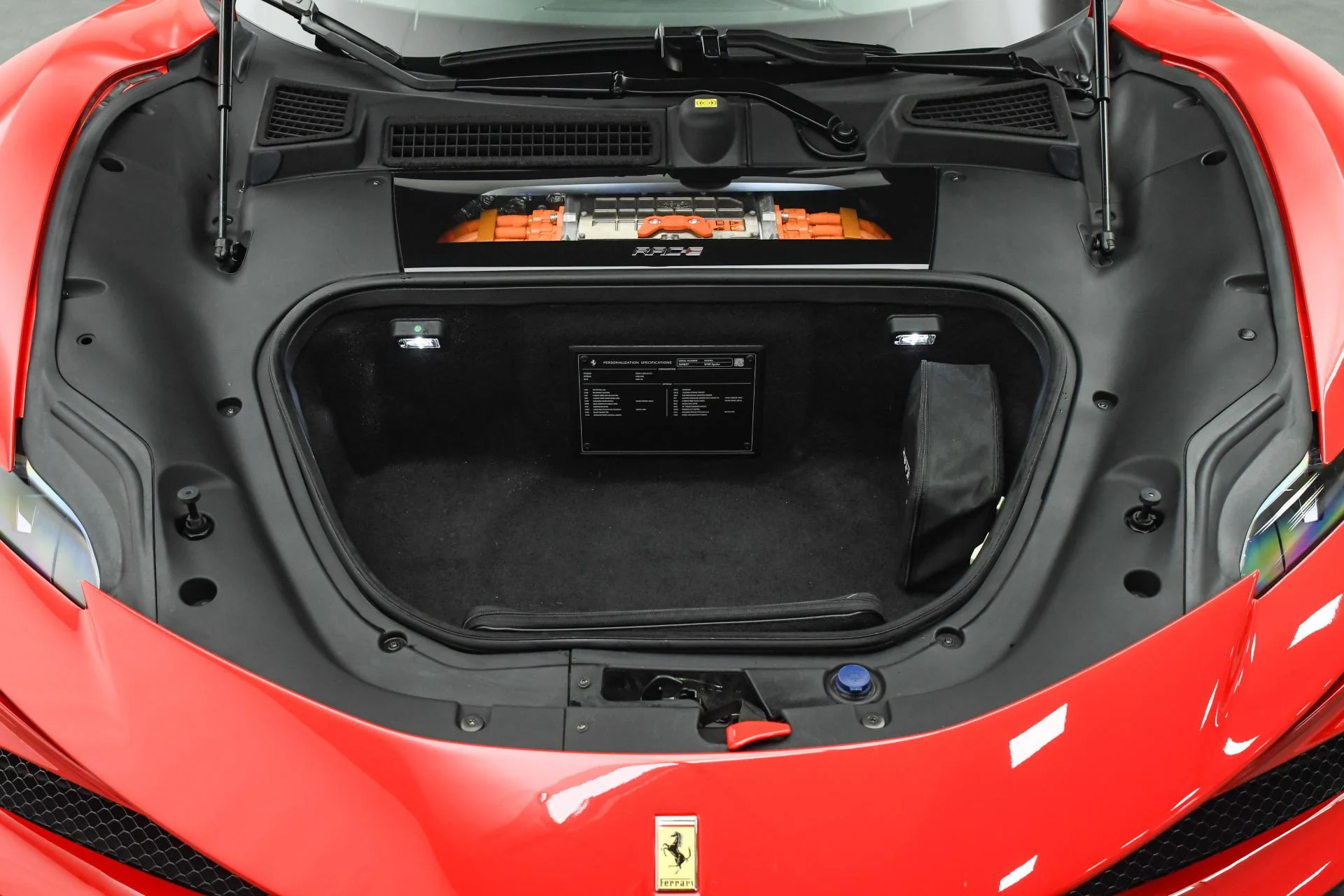 mph027_2674311993_Used_2022_Ferrari_SF_90_Spider_1753776180_0f95ae6dfe