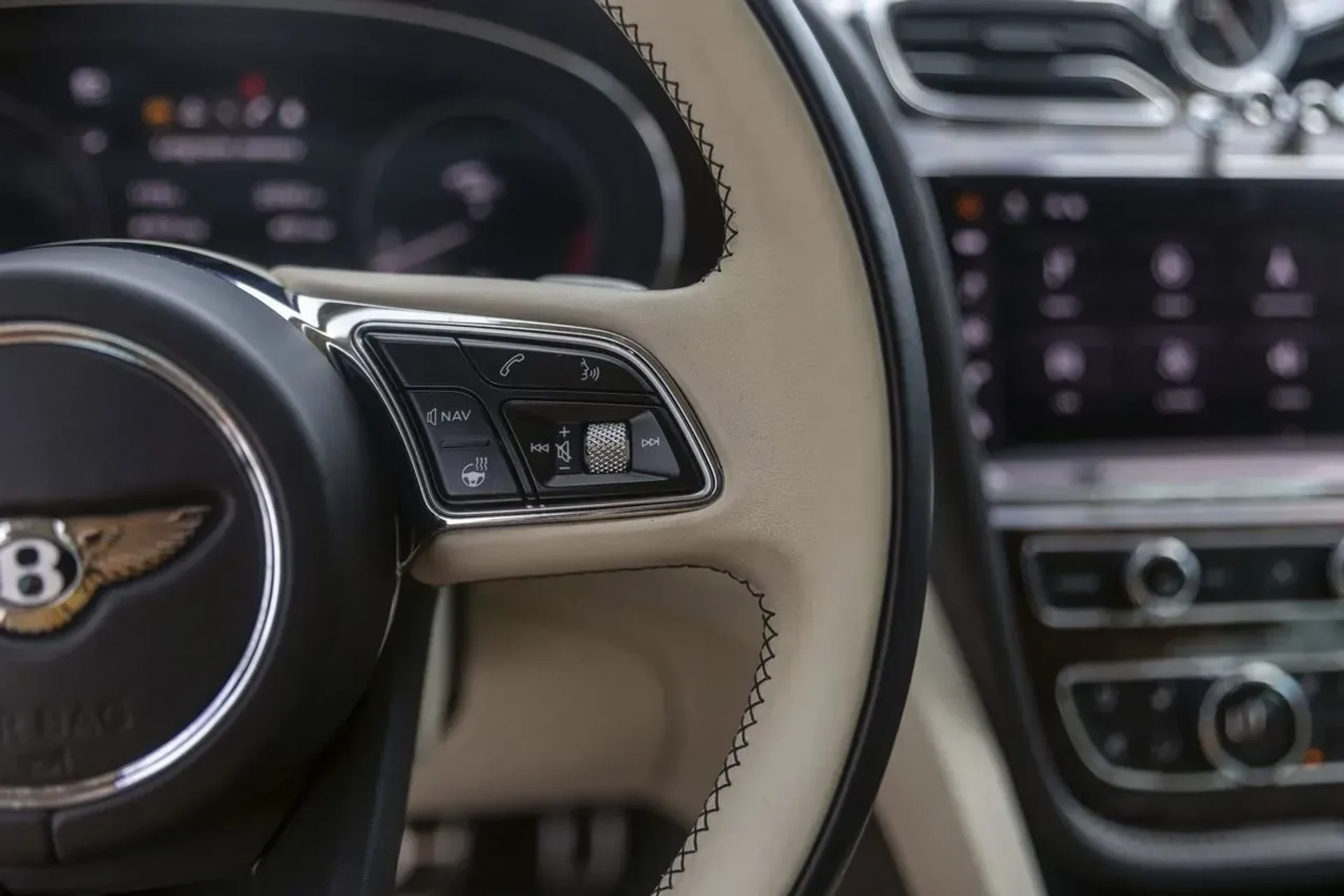 mph027_2678368347_13acb15e2a53416c96835bdca1adad41_c42d828f9d