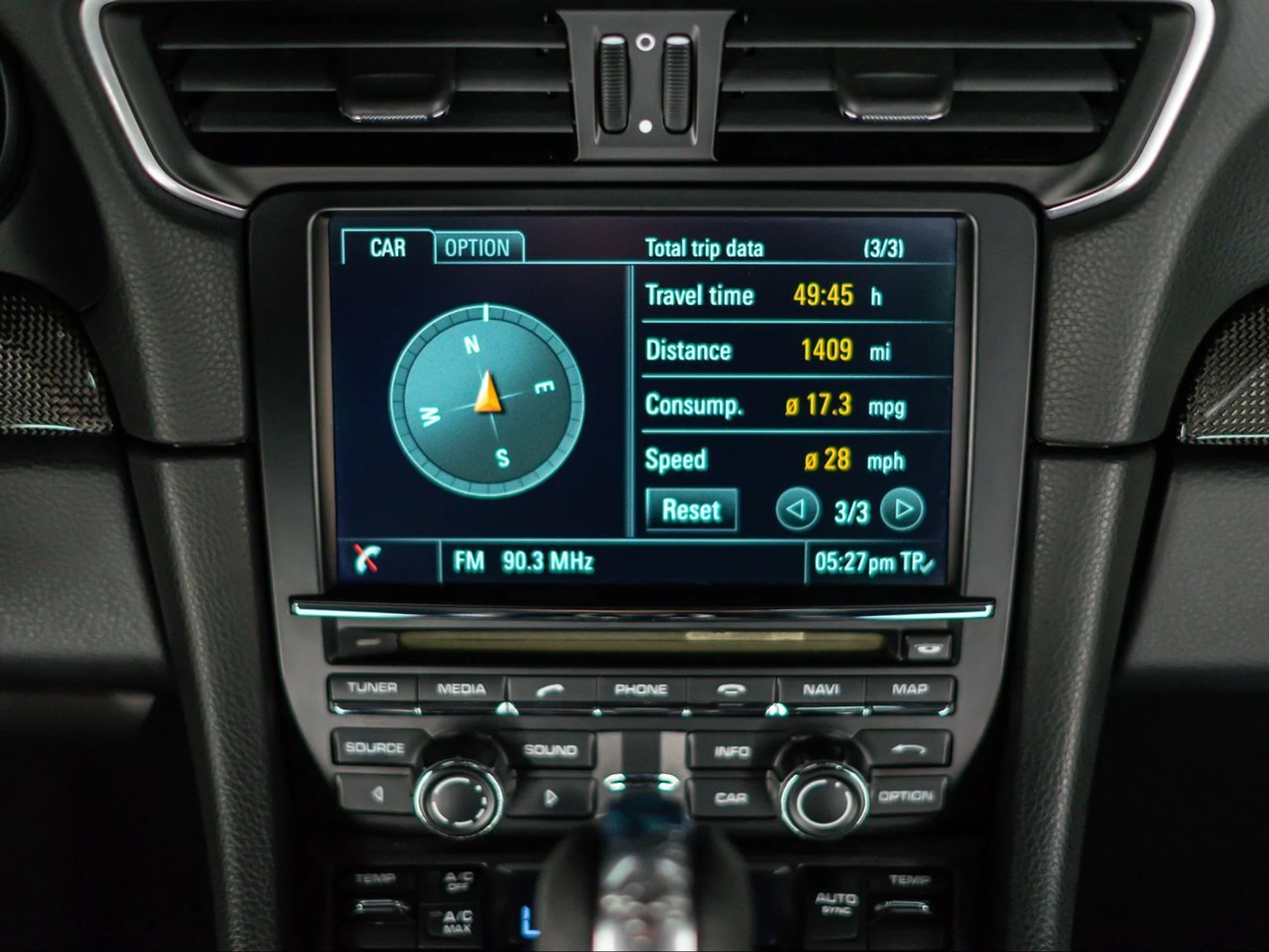 mph027_2685945022_25342c09faa9a65214f33c6bd829823f_af5a31b046