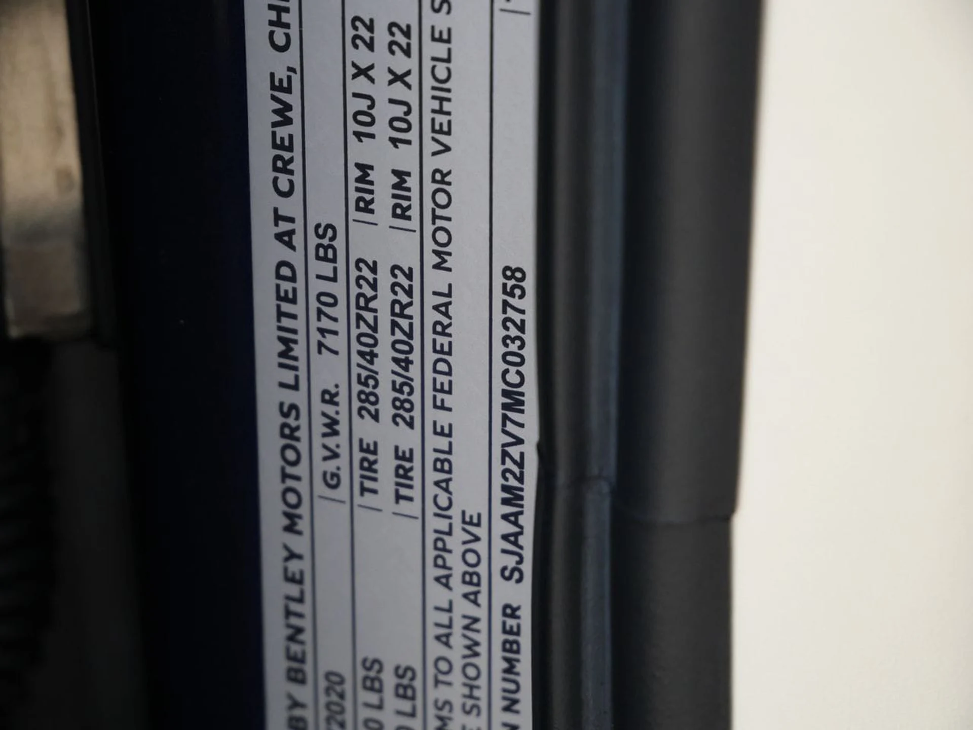 mph027_2693833630_05924f152753a1749b64f02b1c532693x_b13f8e40db