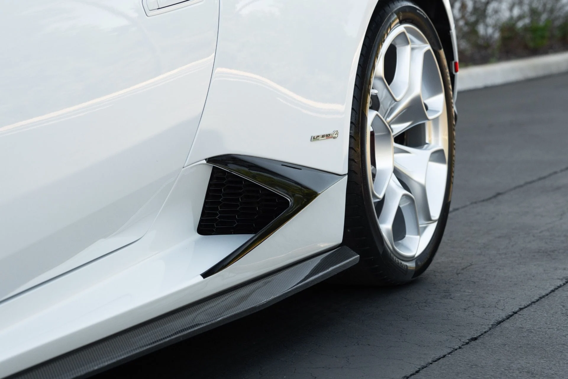 mph027_2695542398_Used_2016_Lamborghini_Huracan_LP_610_4_1771995727_5fc1621fd1