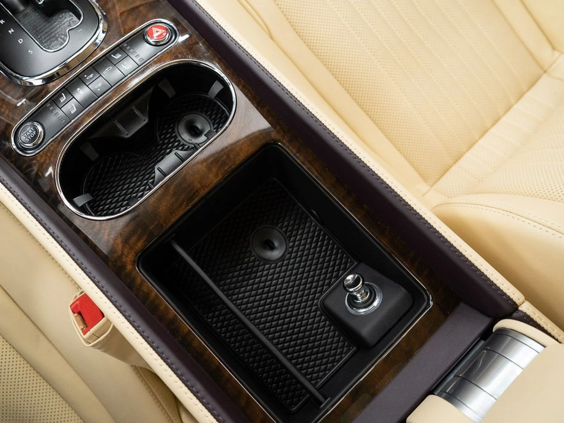 mph027_2697338754_7d87e78c9107172065310838984b859f_6d360010c0