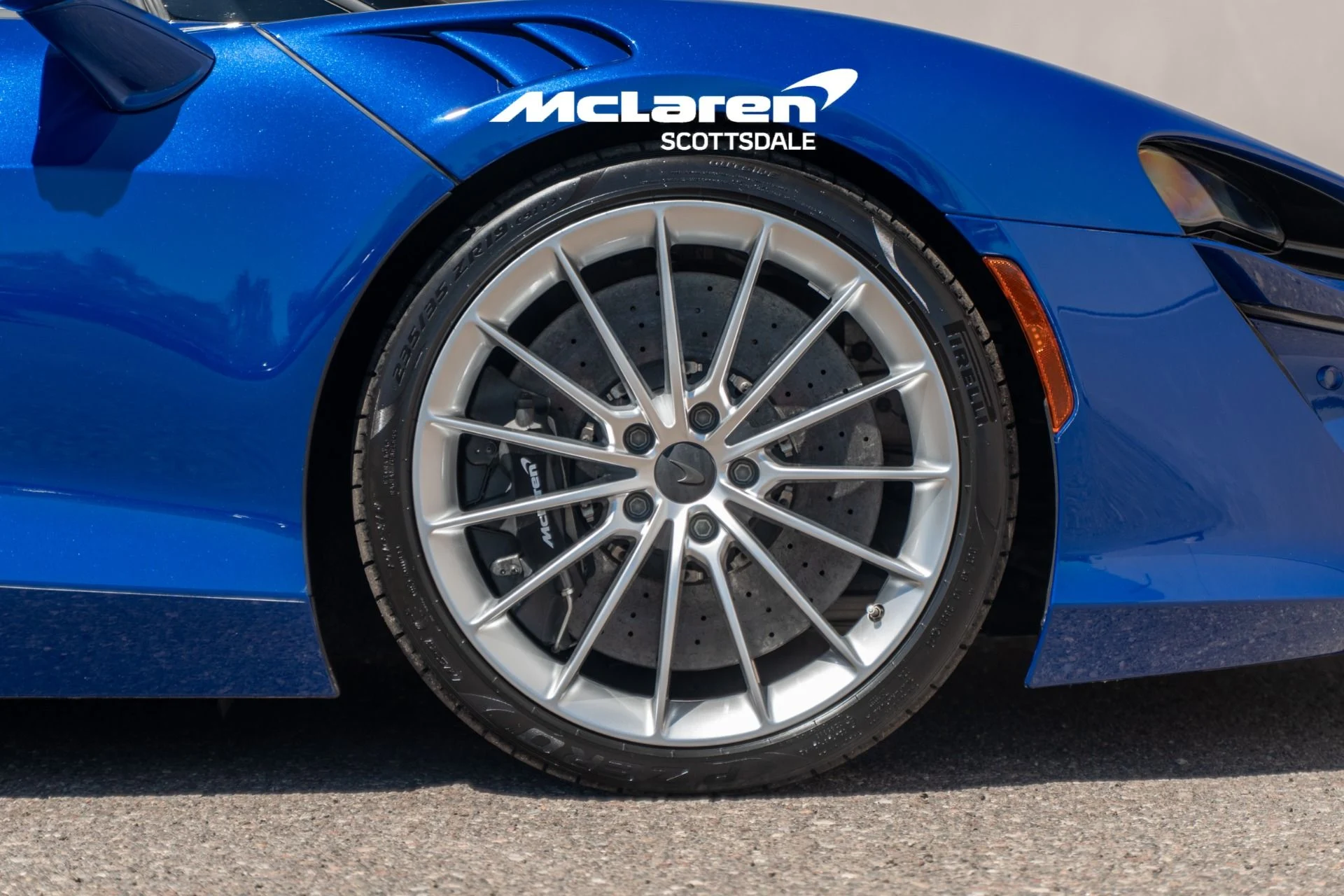 mph027_2700921357_Used_2025_MCLAREN_ARTURA_Performance_1774894895_70db226f68