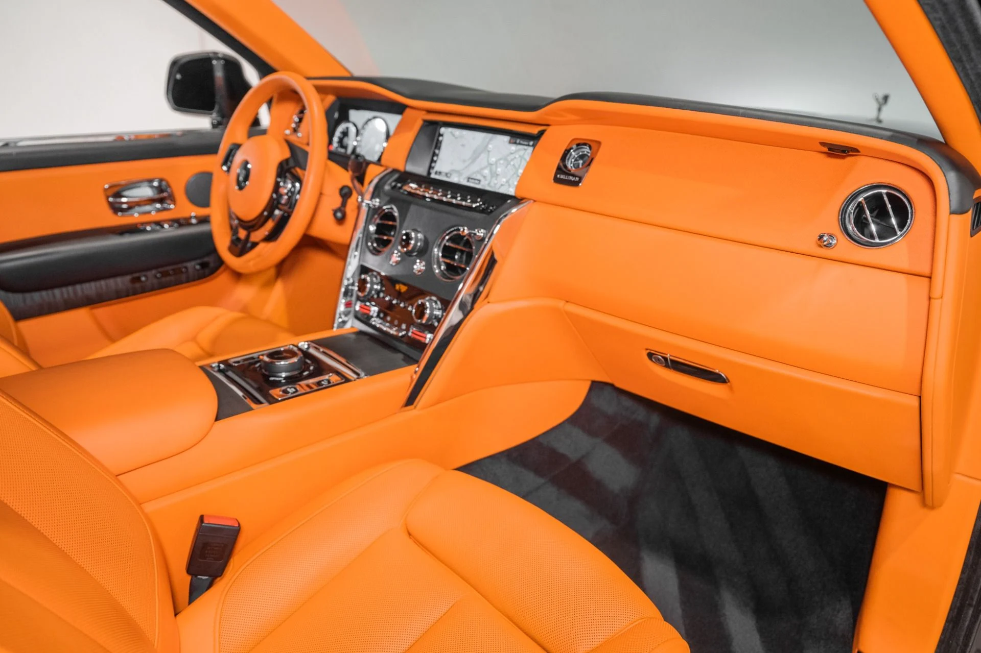 mph027_2704422983_Used_2020_Rolls_Royce_Cullinan_1773159773_b7f3b2bf52