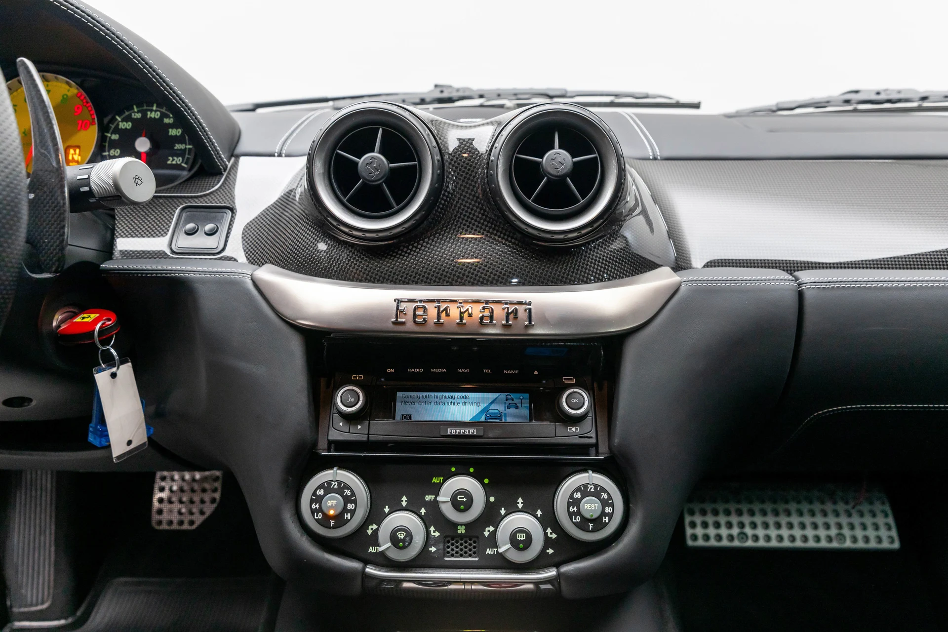 mph027_2712628531_4a33afdb11cc477eb49e719d379b1a8e_5169d9d8b7